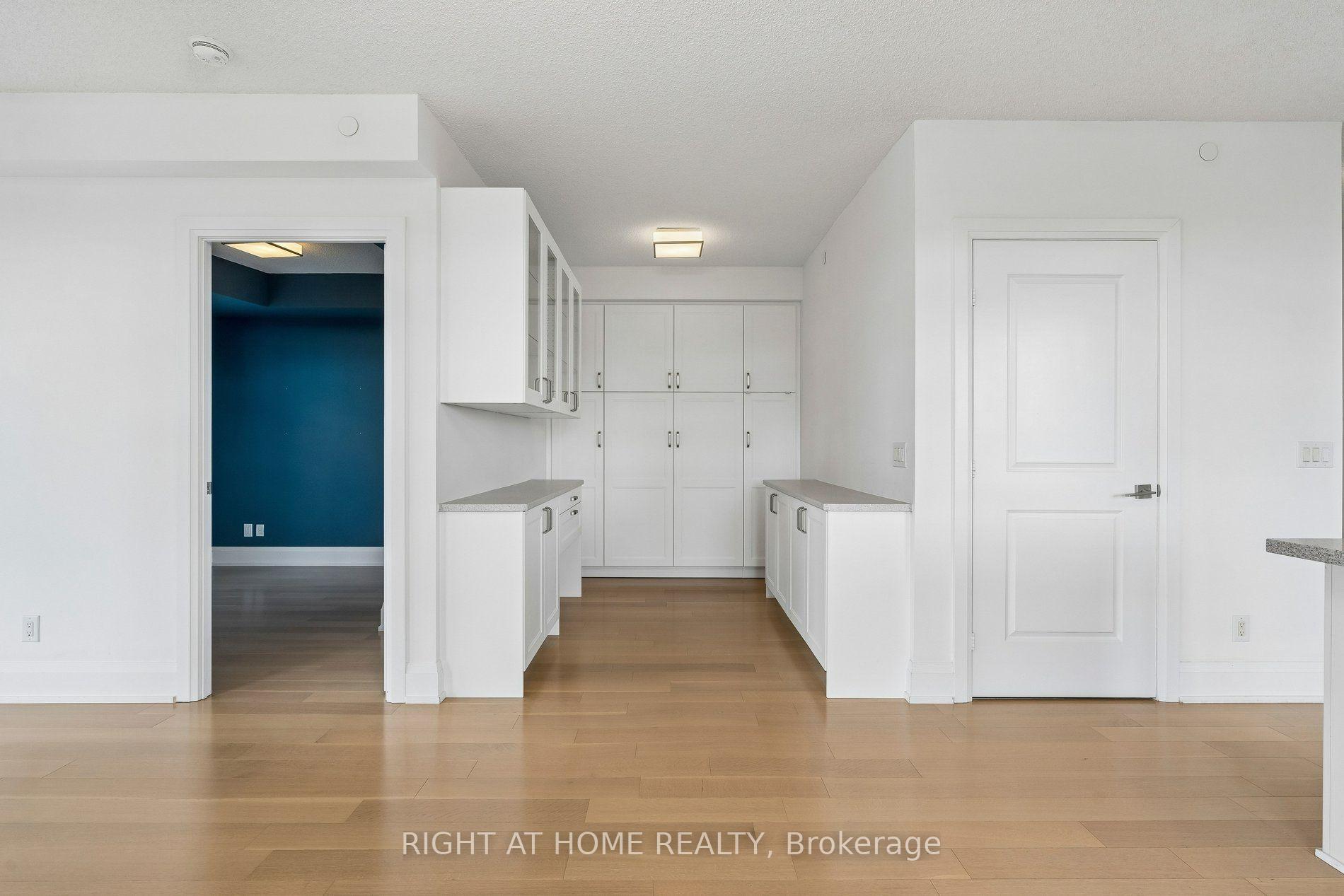Photo 13 of Unit 717, 2 Old Mill Drive, Toronto, High Park-Swansea — HOMEH
