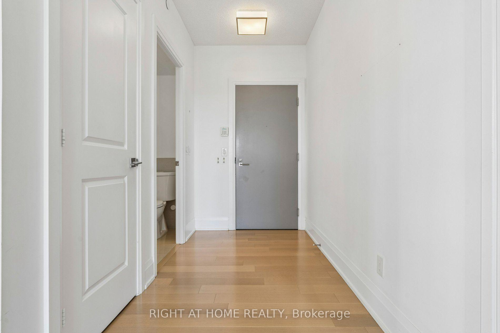 Photo 17 of Unit 717, 2 Old Mill Drive, Toronto, High Park-Swansea — HOMEH