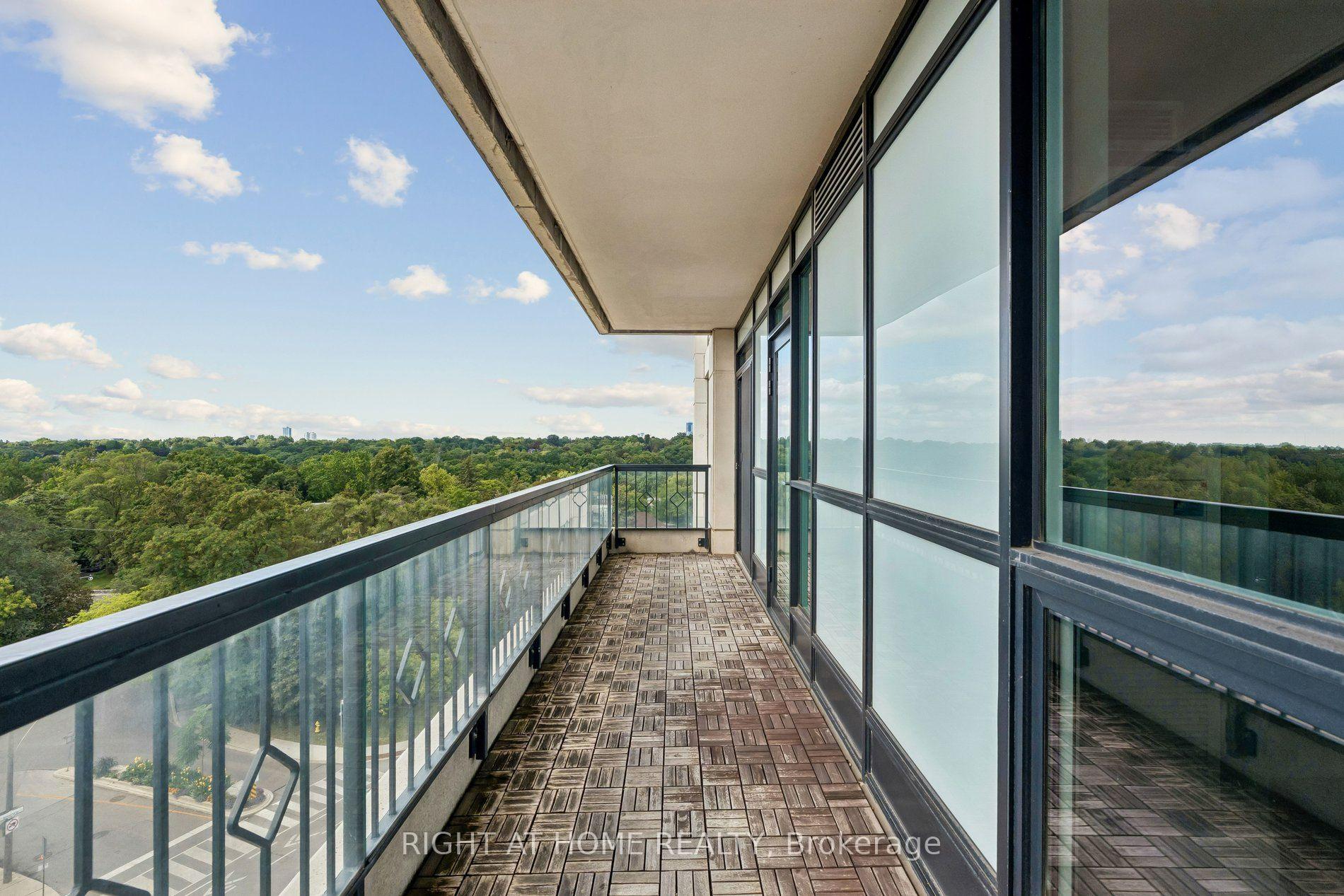Photo 18 of Unit 717, 2 Old Mill Drive, Toronto, High Park-Swansea — HOMEH