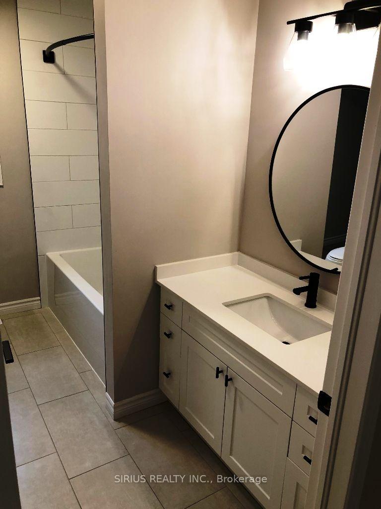 Photo 6 of Unit 54, 601 Grenfell Drive, London, North C — HOMEH
