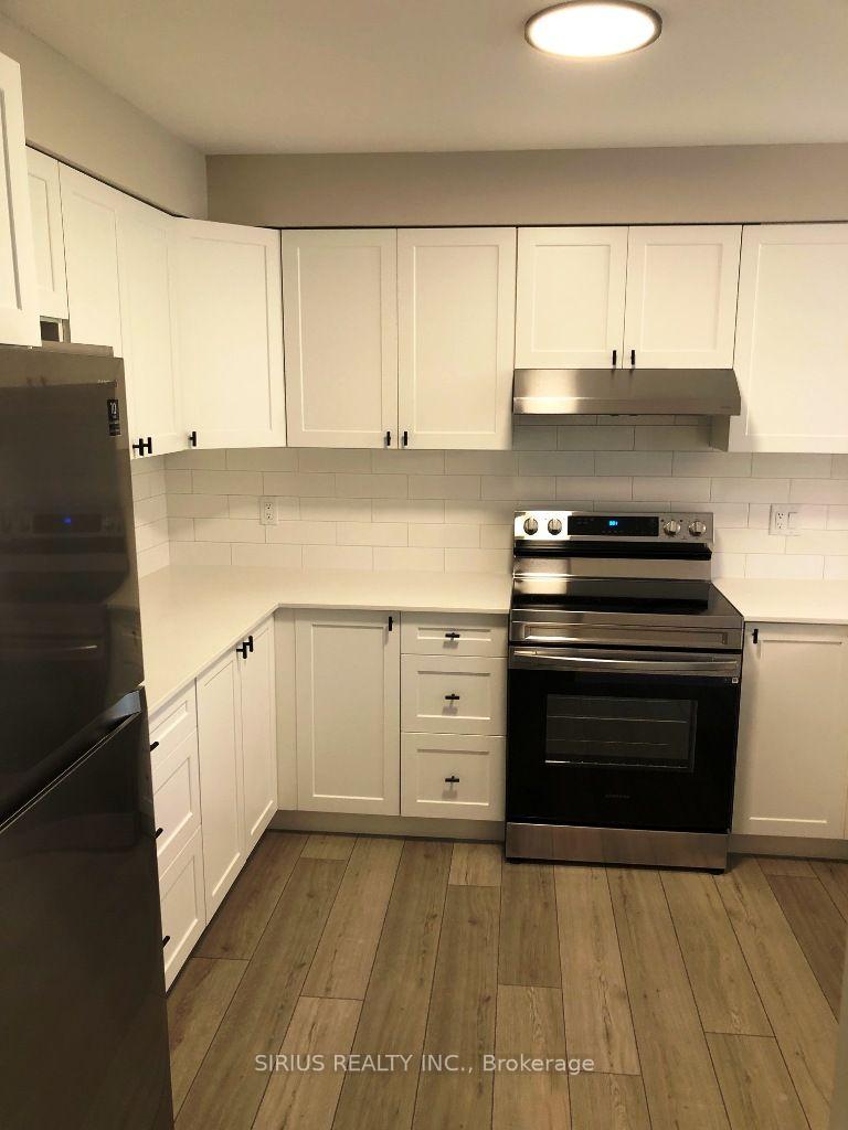 Photo 9 of Unit 54, 601 Grenfell Drive, London, North C — HOMEH