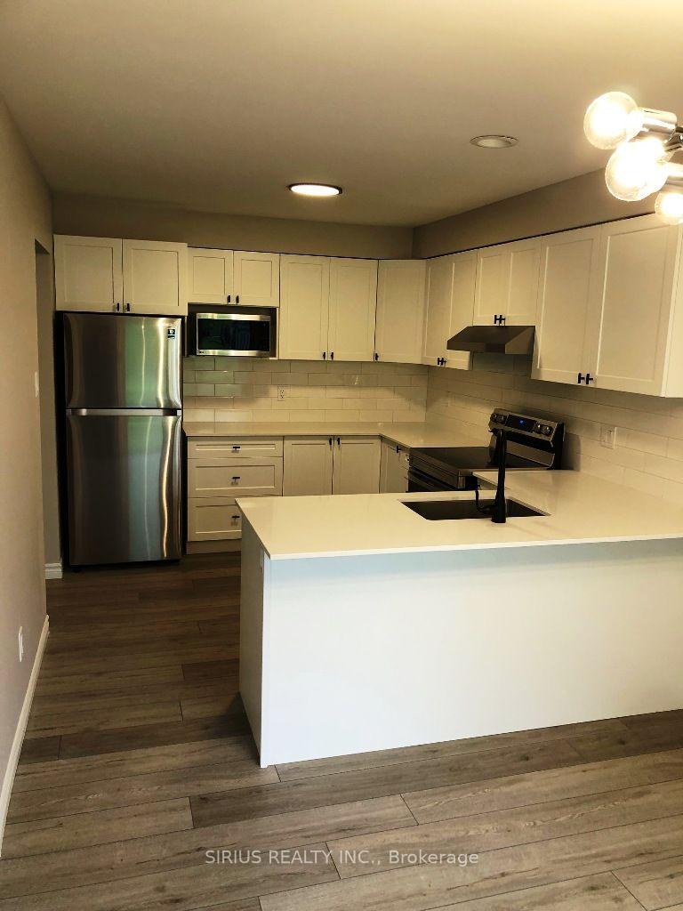Photo 11 of Unit 54, 601 Grenfell Drive, London, North C — HOMEH