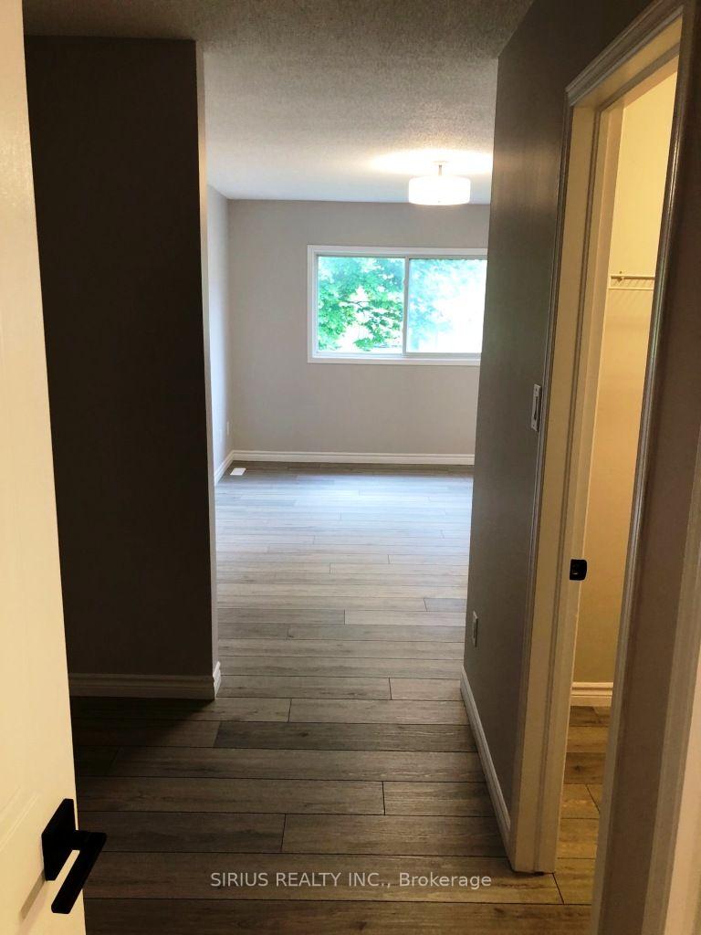 Photo 14 of Unit 54, 601 Grenfell Drive, London, North C — HOMEH
