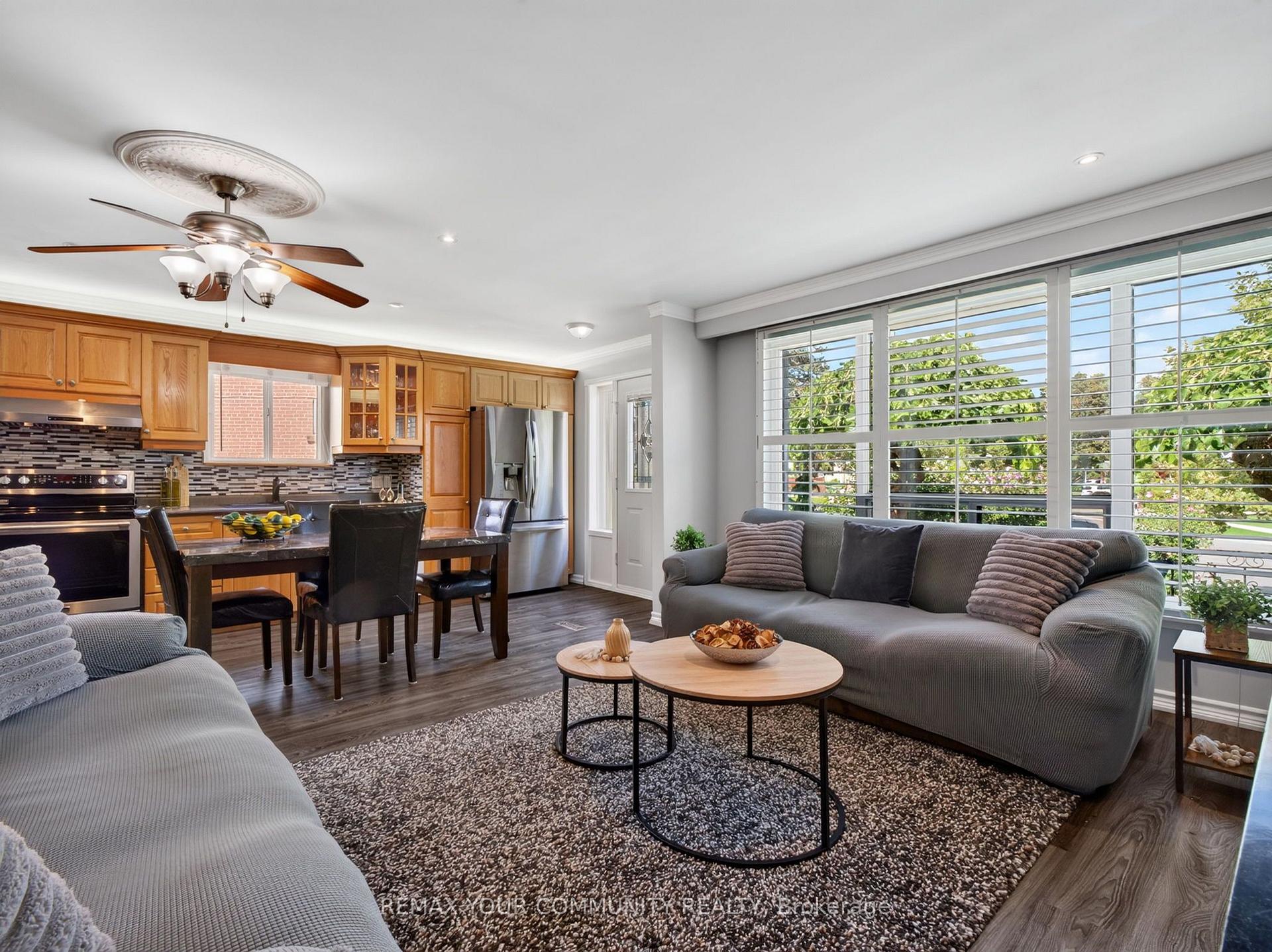 Photo 18 of 36 Crossbow Crescent, North York, Pleasant View — HOMEH