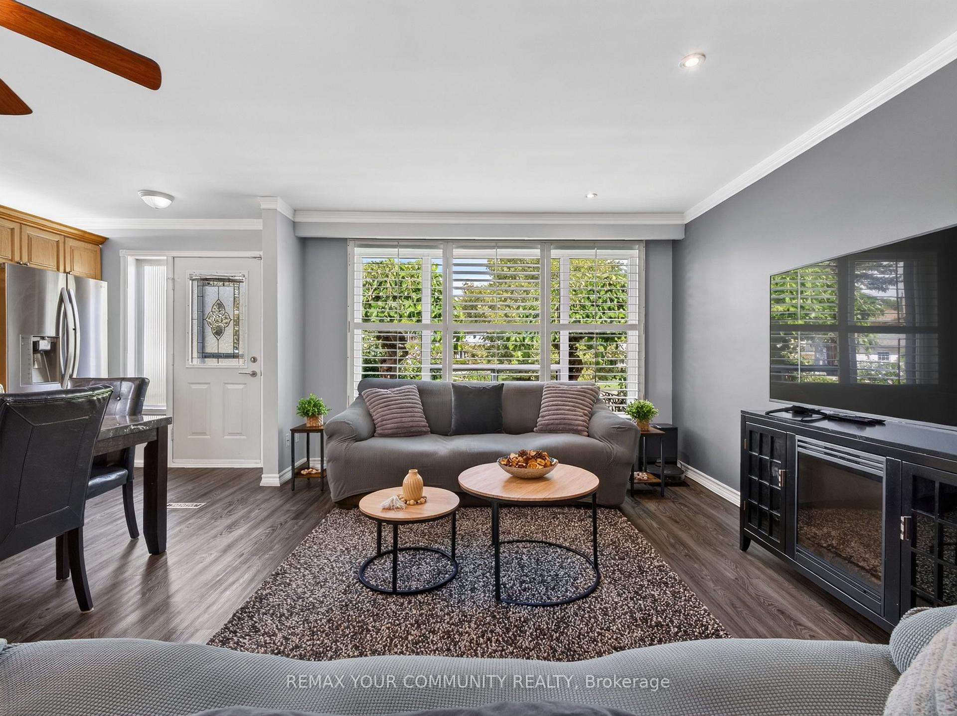 Photo 19 of 36 Crossbow Crescent, North York, Pleasant View — HOMEH