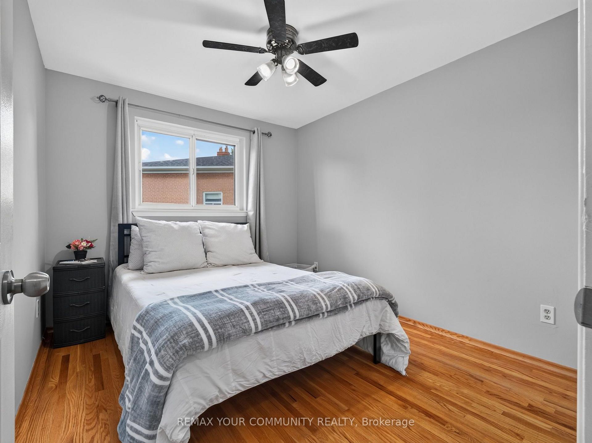 Photo 35 of 36 Crossbow Crescent, North York, Pleasant View — HOMEH