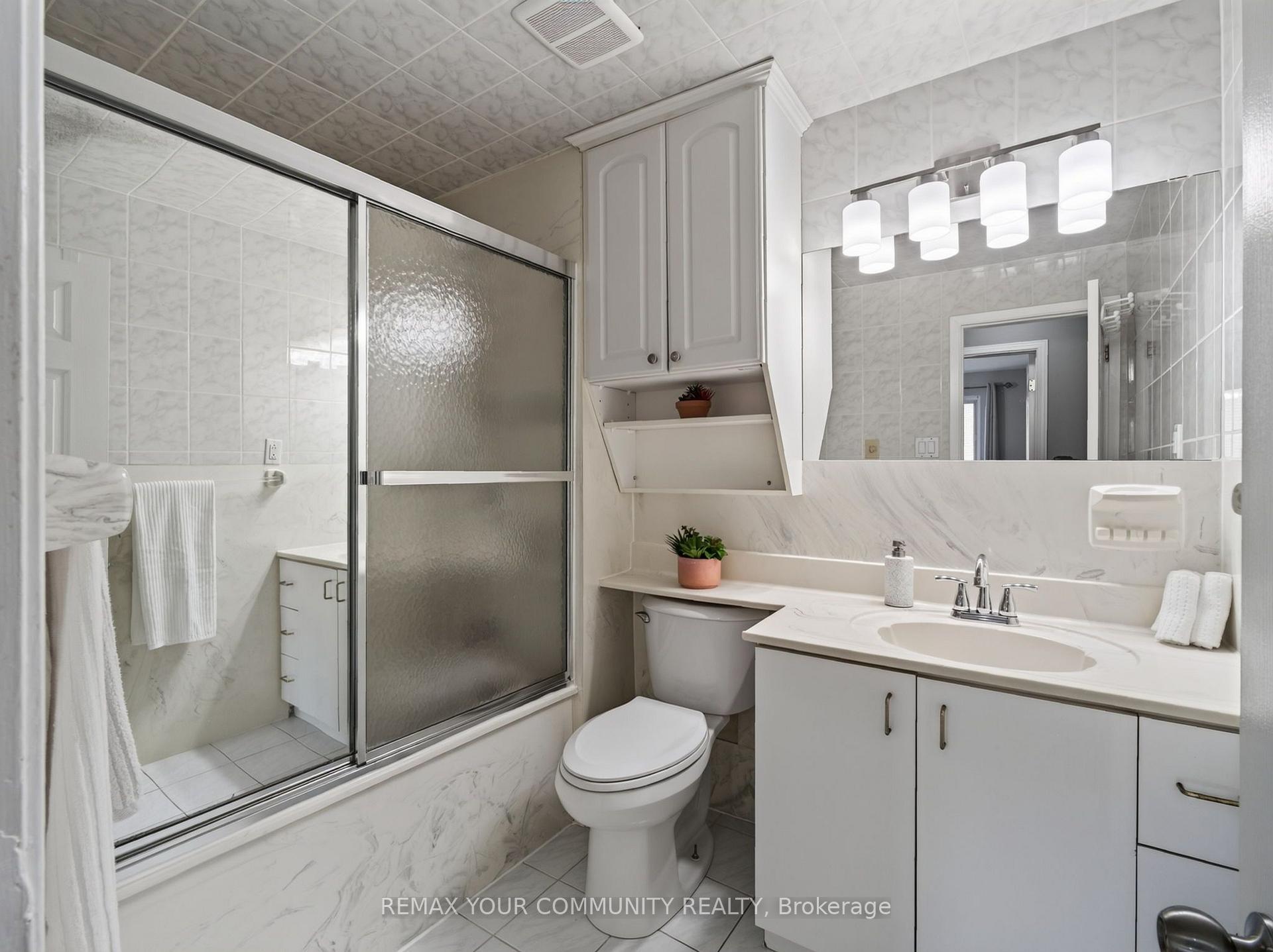 Photo 37 of 36 Crossbow Crescent, North York, Pleasant View — HOMEH