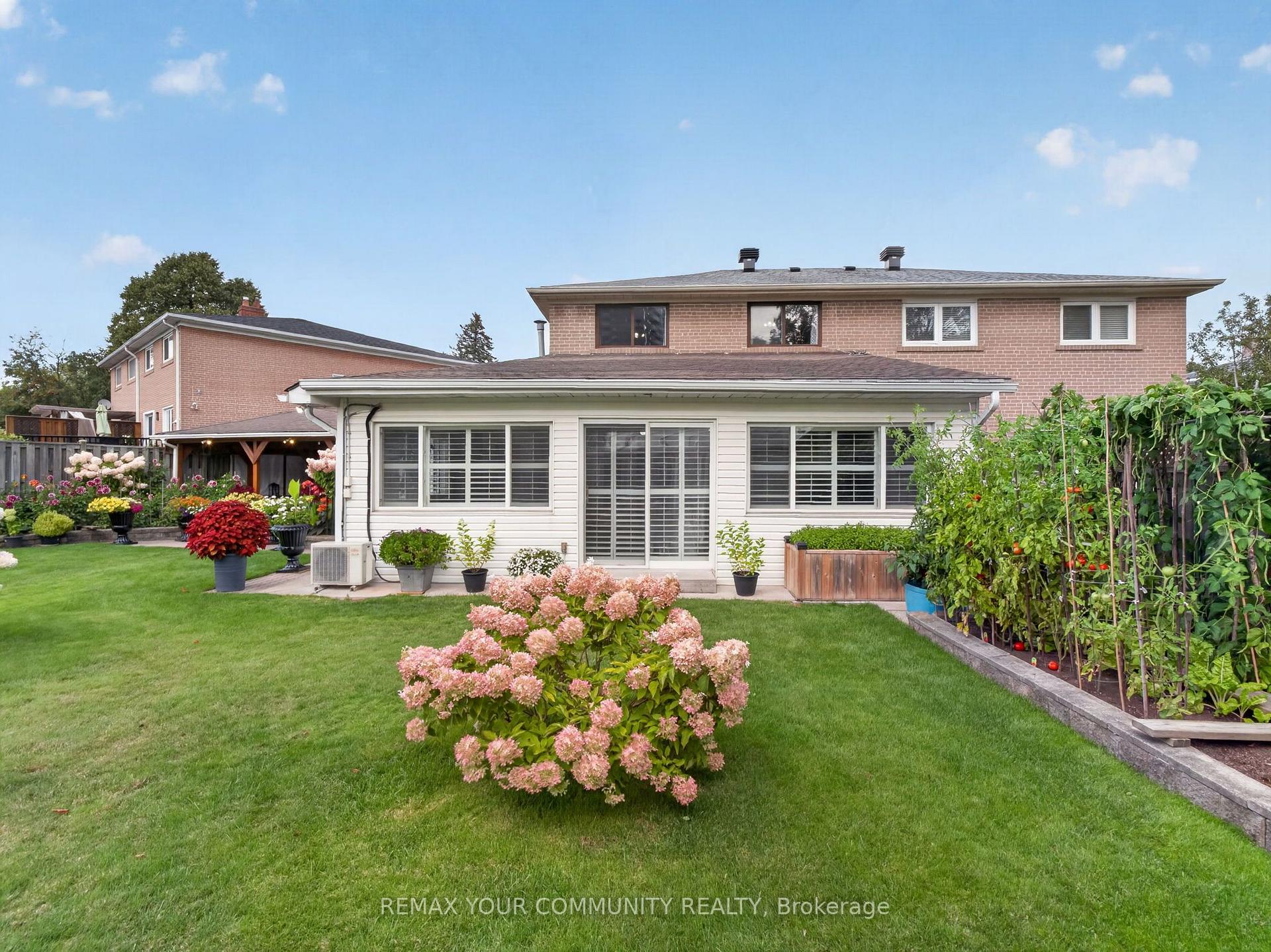 Photo 59 of 36 Crossbow Crescent, North York, Pleasant View — HOMEH