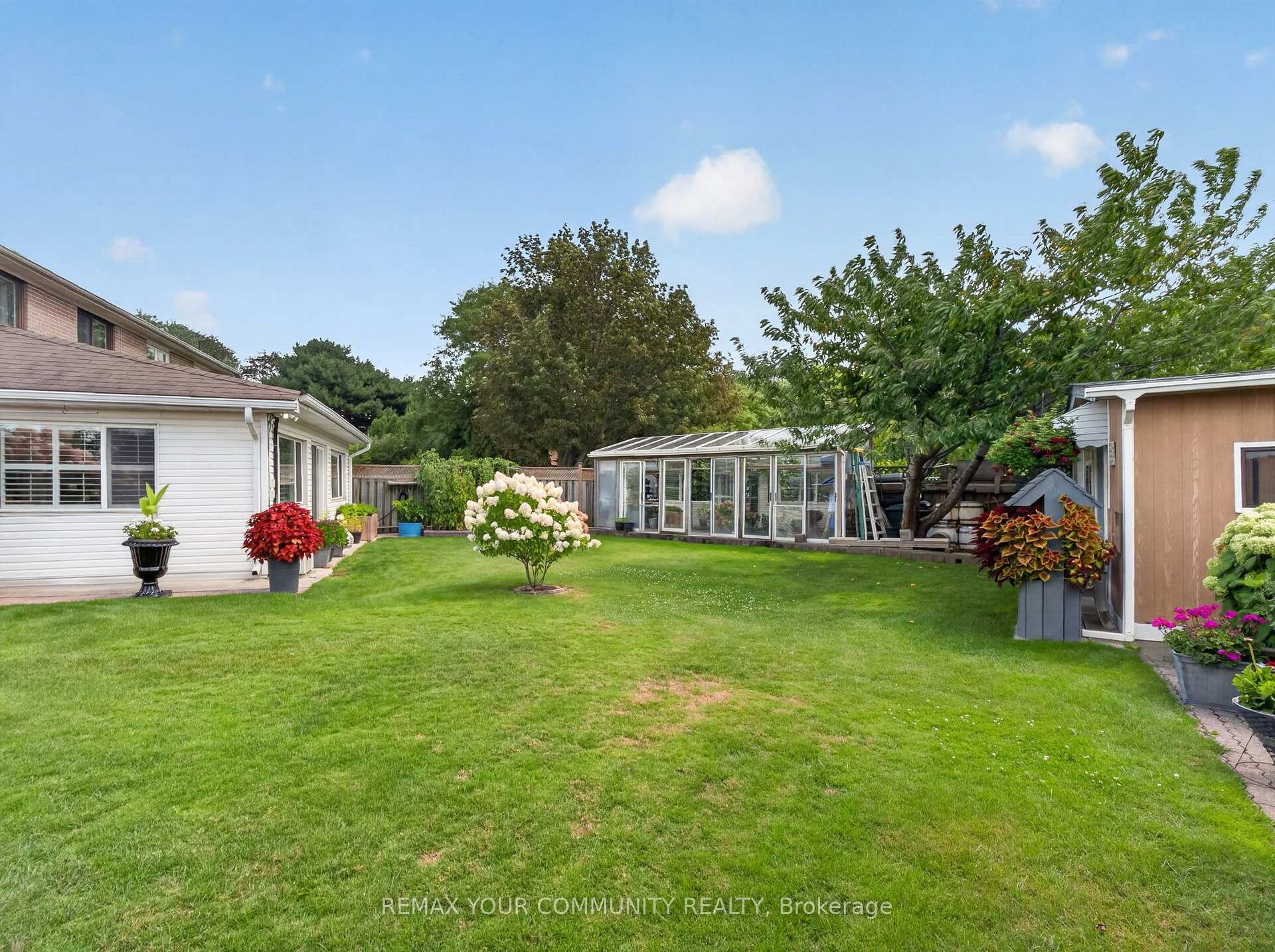 Photo 72 of 36 Crossbow Crescent, North York, Pleasant View — HOMEH