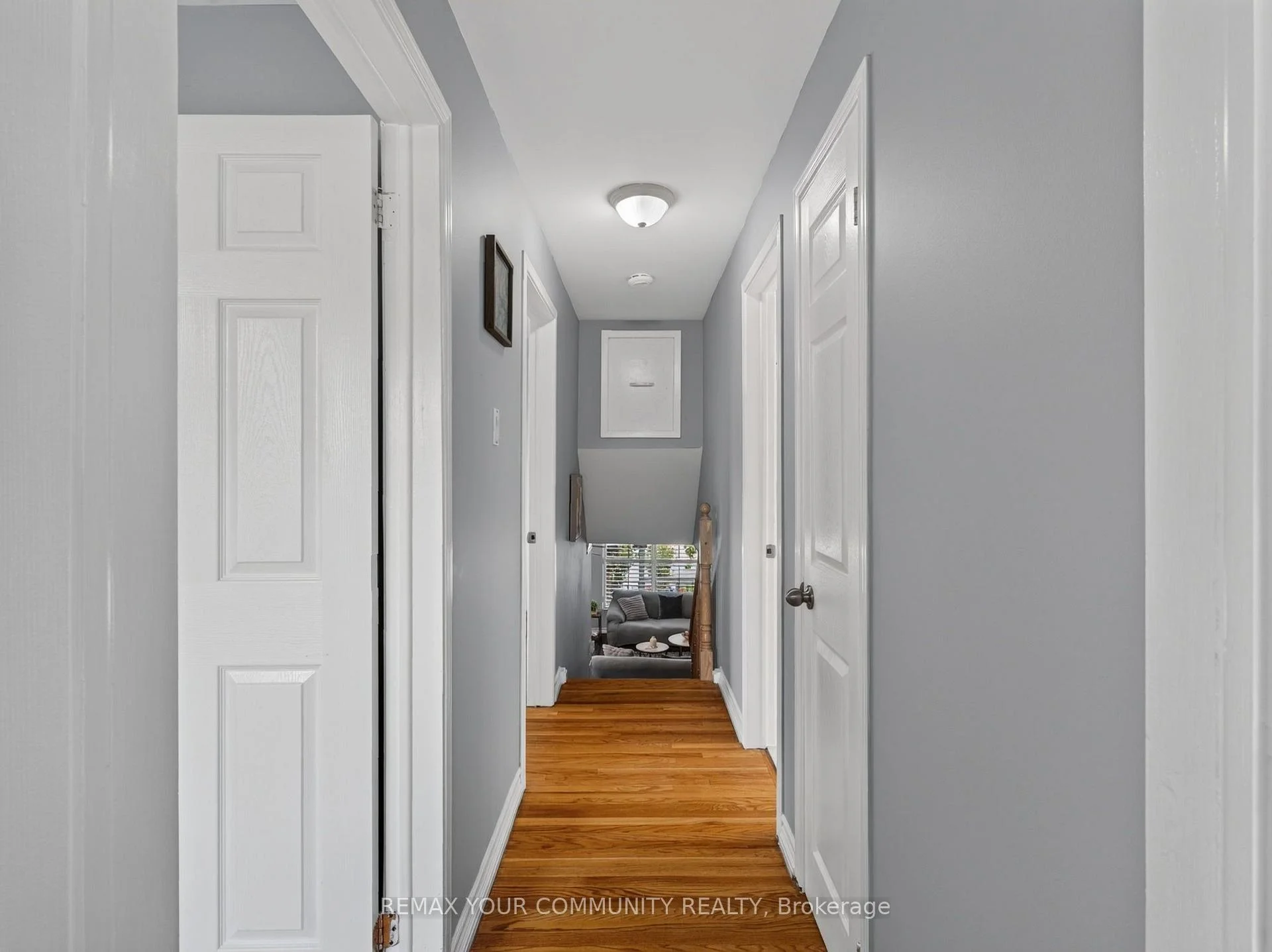 Photo 34 of 36 Crossbow Crescent, North York, Pleasant View — HOMEH