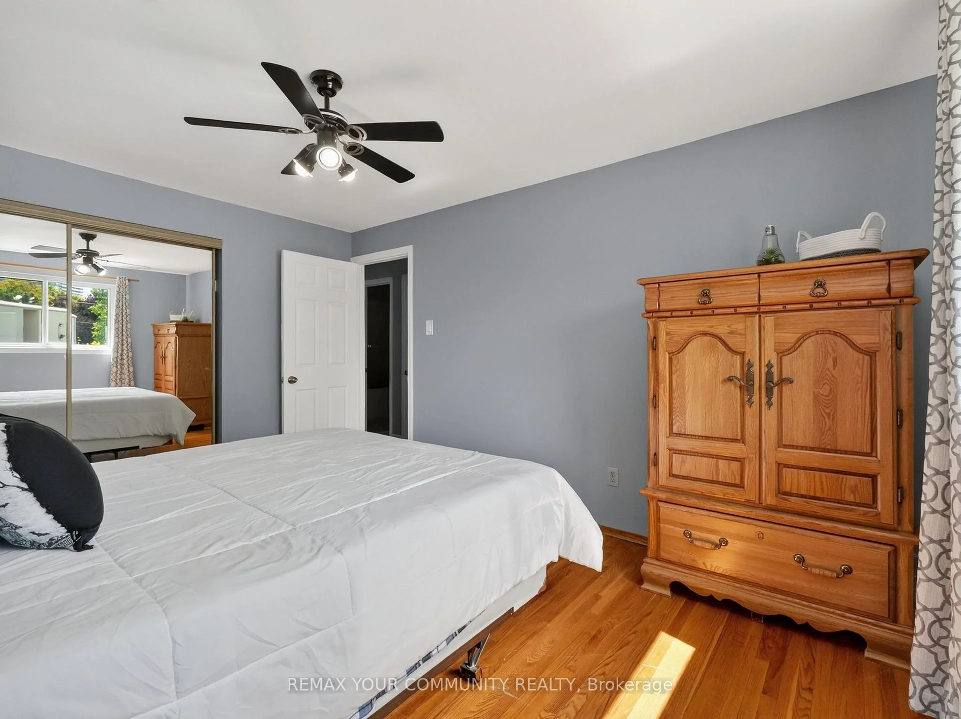 Photo 58 of 36 Crossbow Crescent, North York, Pleasant View — HOMEH