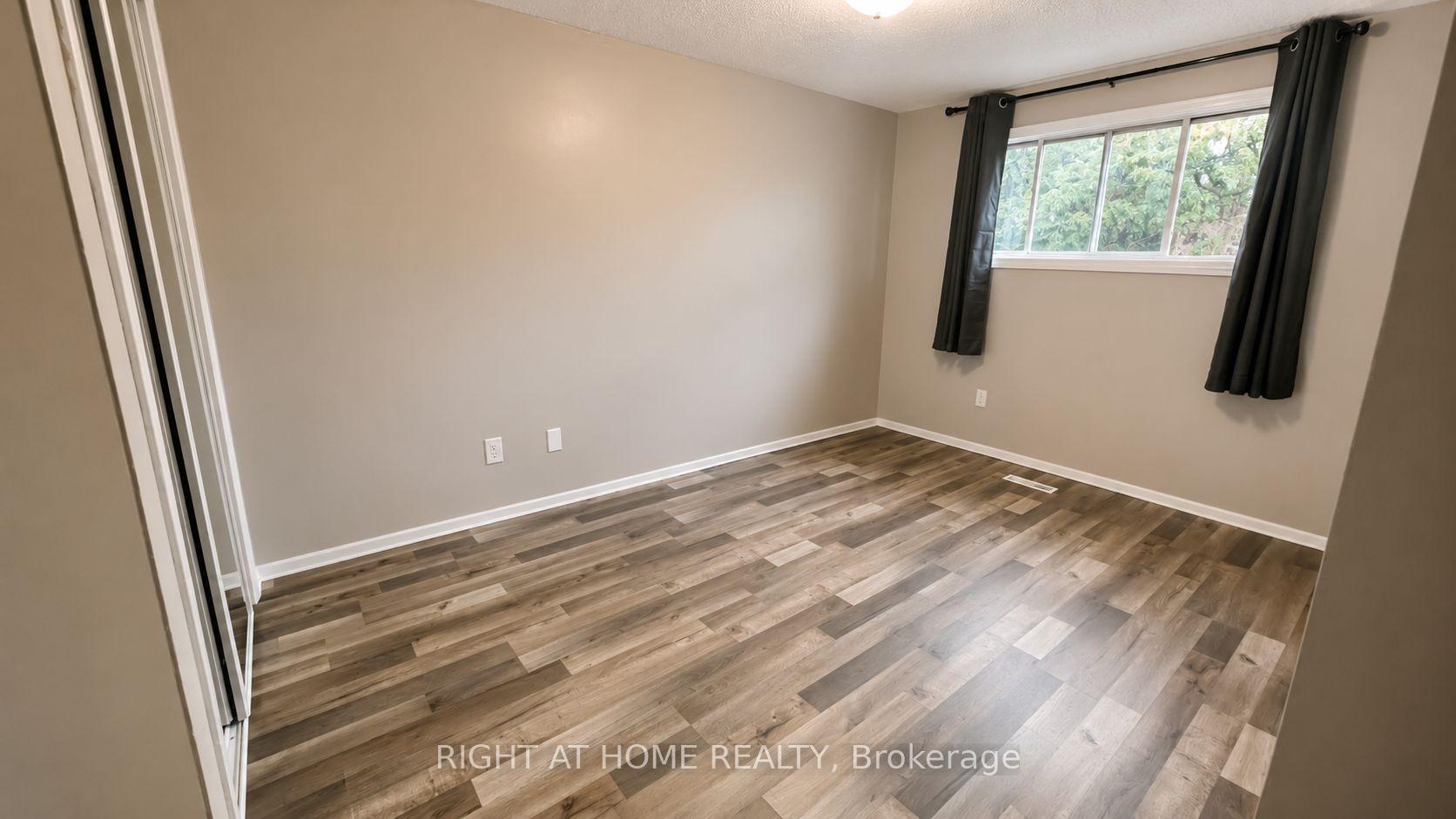 Photo 12 of 569 Hayward Crescent, Milton, Timberlea — HOMEH