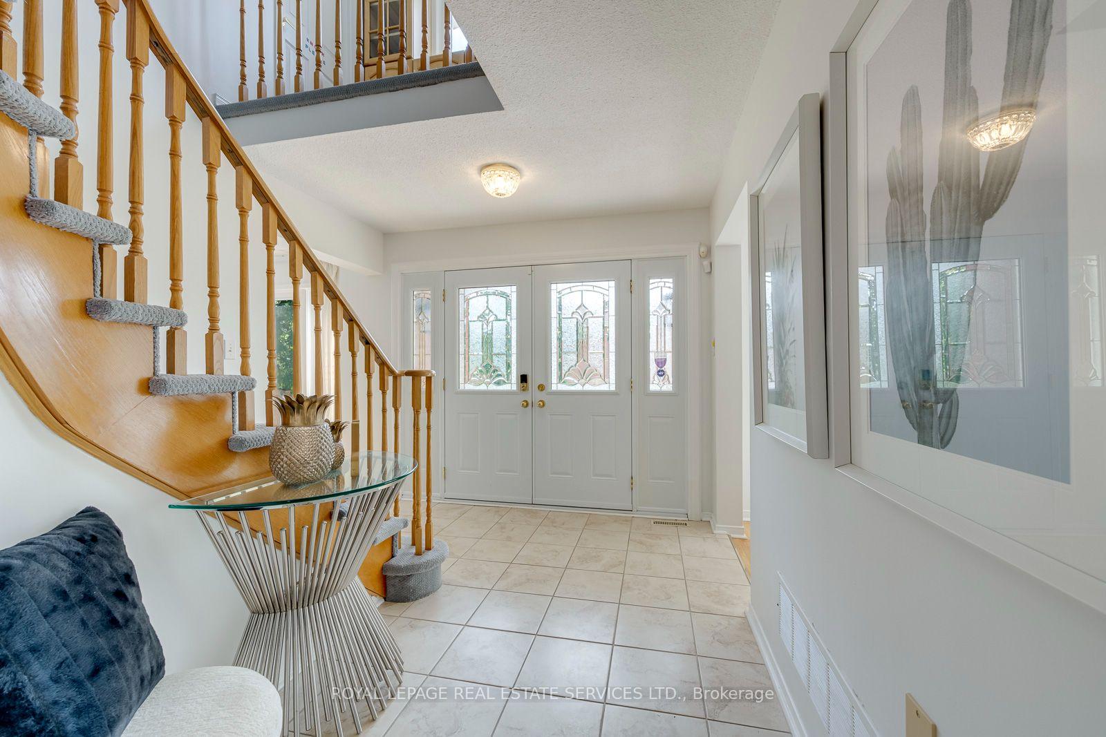 Photo 6 of 2101 Galena Crescent, Oakville, Wedgewood Creek — HOMEH