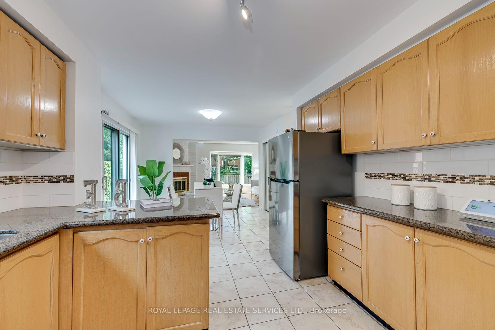 Photo 21 of 2101 Galena Crescent, Oakville, Wedgewood Creek — HOMEH