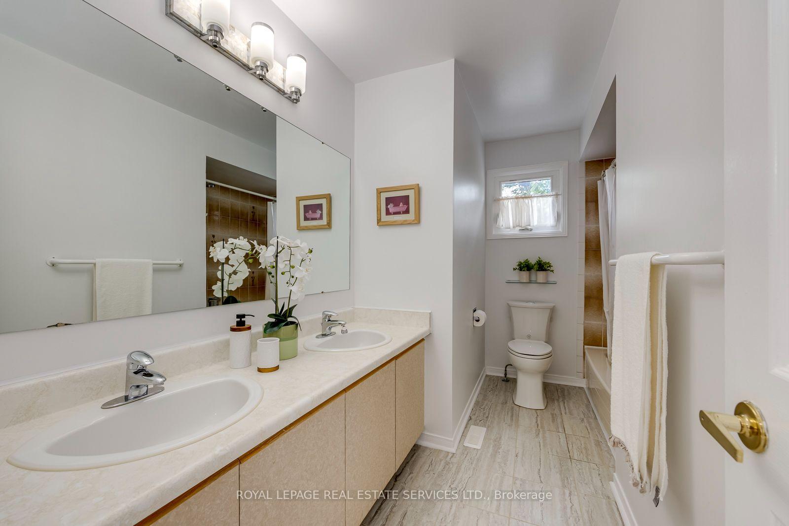 Photo 42 of 2101 Galena Crescent, Oakville, Wedgewood Creek — HOMEH