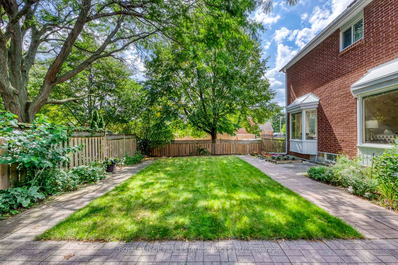 Photo 43 of 2101 Galena Crescent, Oakville, Wedgewood Creek — HOMEH
