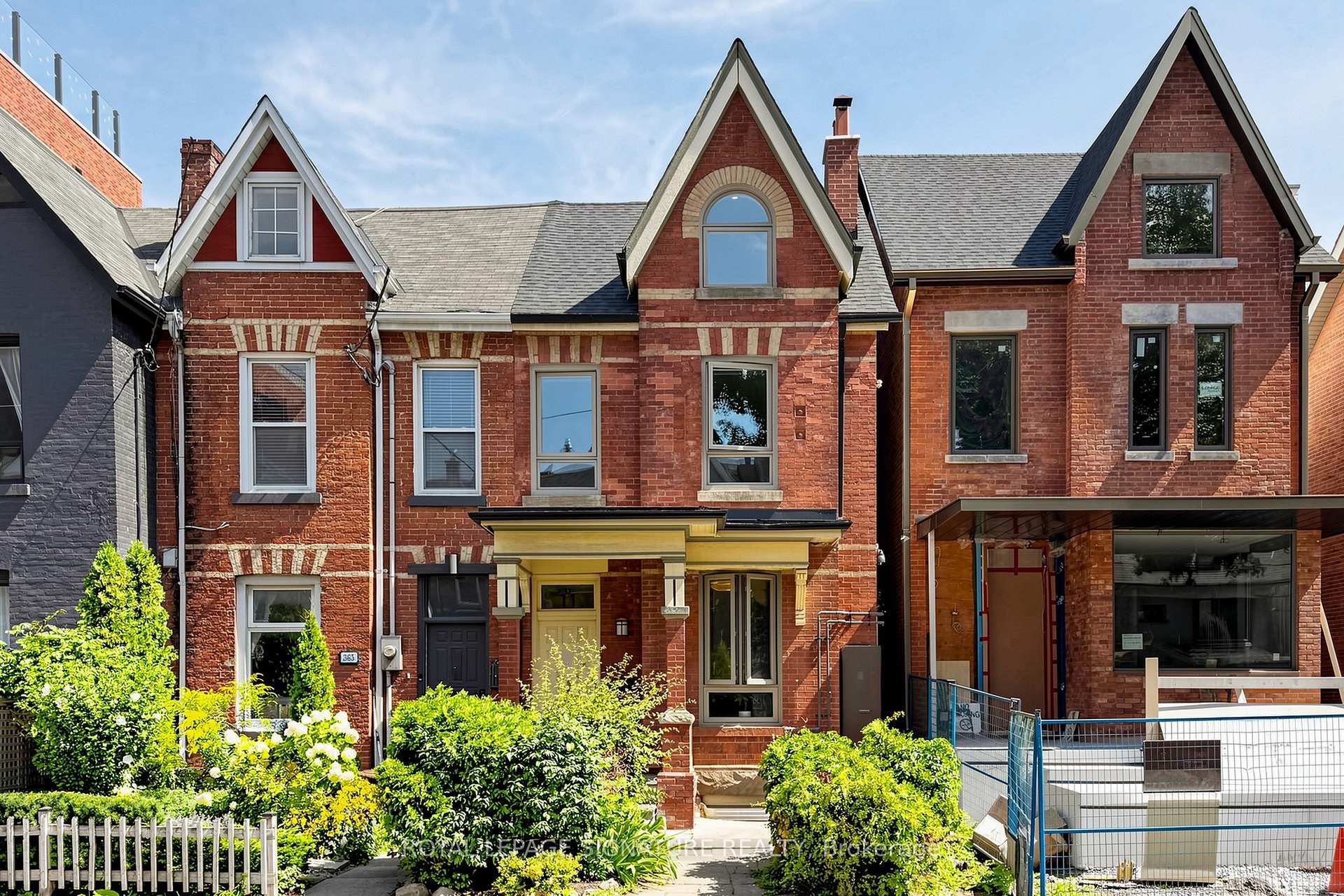 Photo 1 of Unit Upper, 363 Euclid Avenue, Toronto, Trinity-Bellwoods — HOMEH