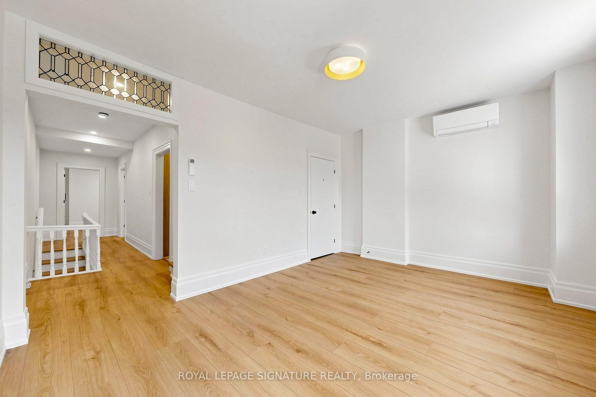 Photo 7 of Unit Upper, 363 Euclid Avenue, Toronto, Trinity-Bellwoods — HOMEH