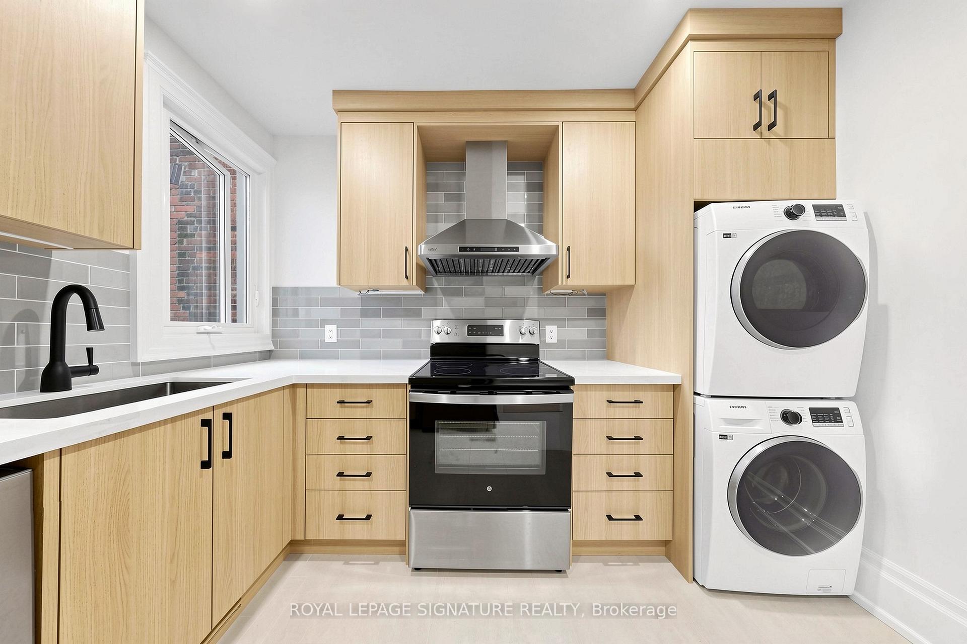 Photo 11 of Unit Upper, 363 Euclid Avenue, Toronto, Trinity-Bellwoods — HOMEH