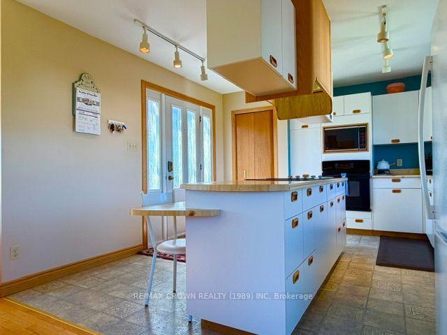 Photo 13 of 430 Highway 11, Mattice-Val Cote, Mattice — HOMEH