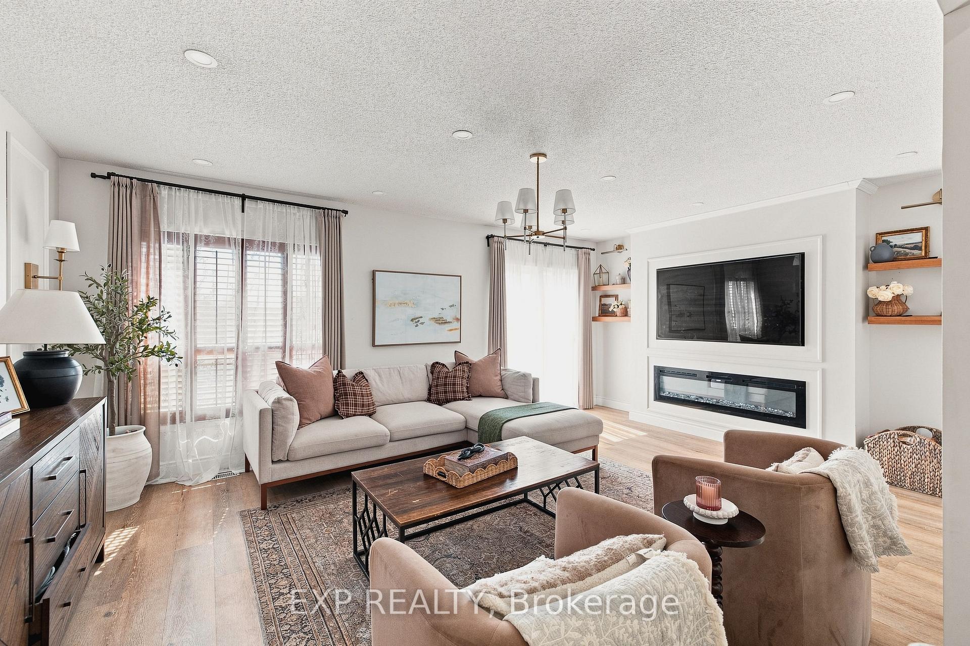 Photo 13 of 116 Henhoeffer Crescent, Kitchener, Larentian West — HOMEH