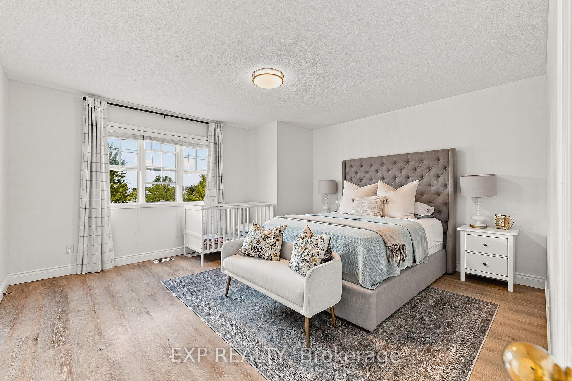 Photo 18 of 116 Henhoeffer Crescent, Kitchener, Larentian West — HOMEH