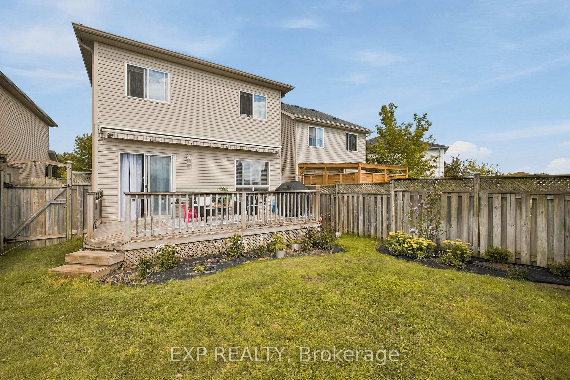 Photo 25 of 116 Henhoeffer Crescent, Kitchener, Larentian West — HOMEH