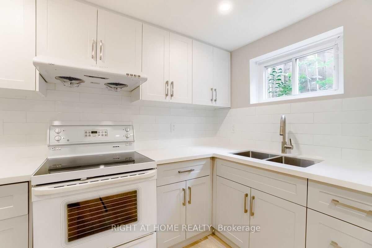 Photo 6 of Unit Basement, 87 Cordella Avenue, Toronto, Rockcliffe-Smythe — HOMEH