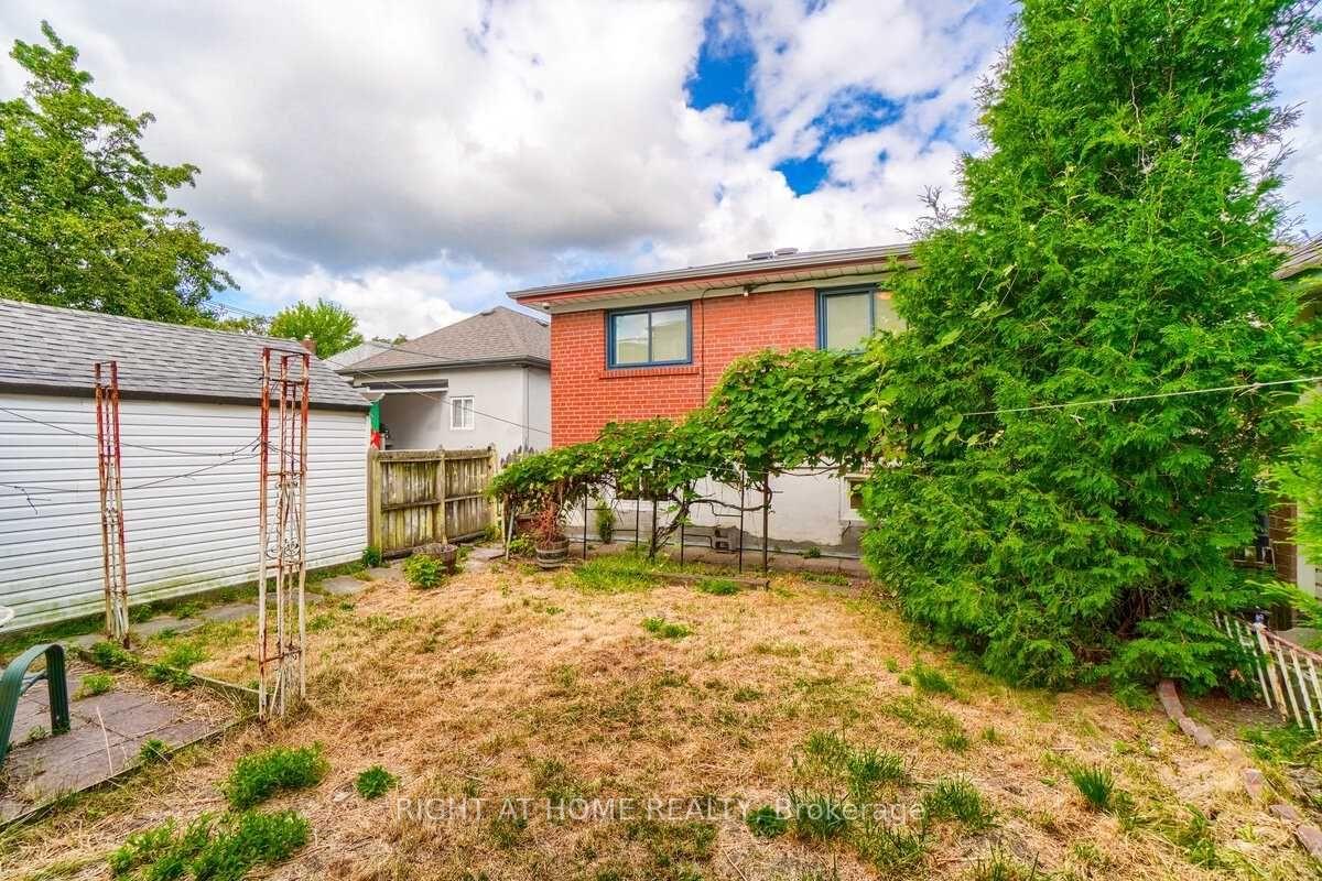 Photo 15 of Unit Basement, 87 Cordella Avenue, Toronto, Rockcliffe-Smythe — HOMEH