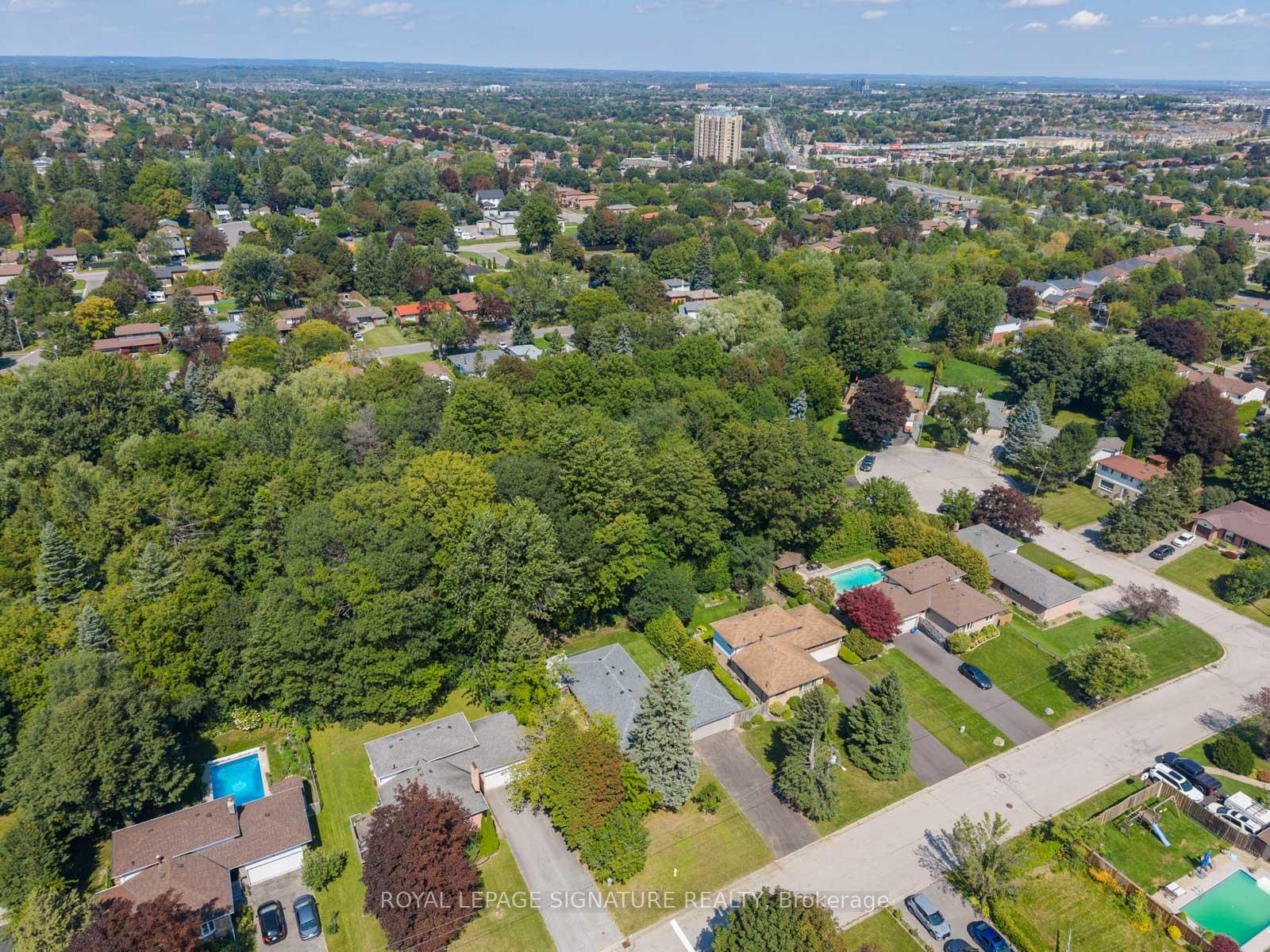Photo 48 of 22 Carwin Crescent, Ajax, Central West — HOMEH