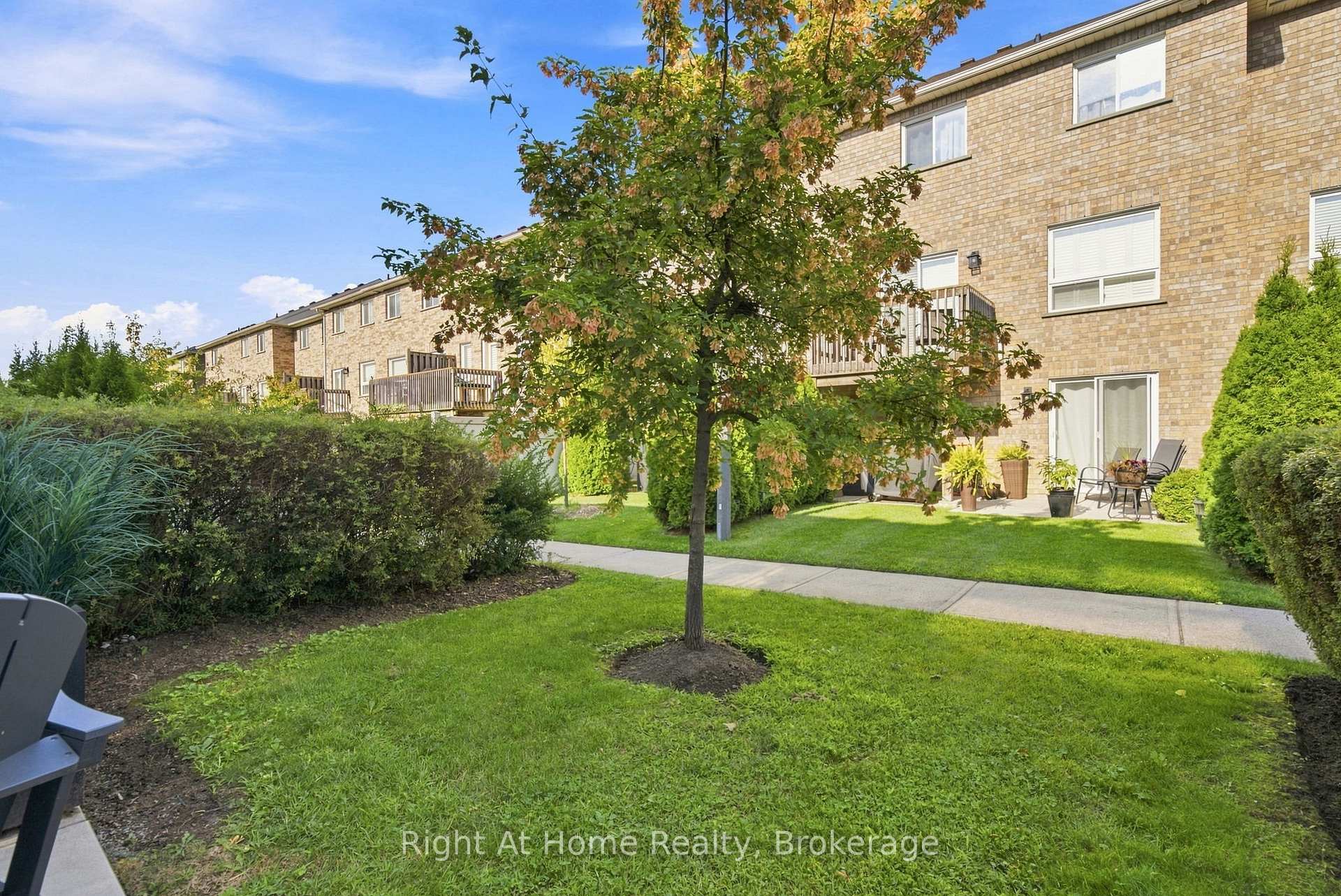Photo 35 of Unit 46, 460 Woodmount Drive, Oshawa, Samac — HOMEH