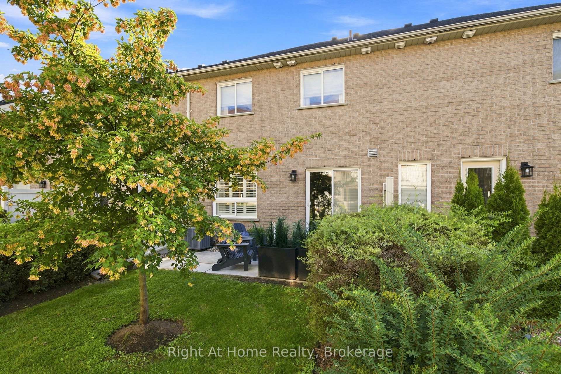 Photo 37 of Unit 46, 460 Woodmount Drive, Oshawa, Samac — HOMEH