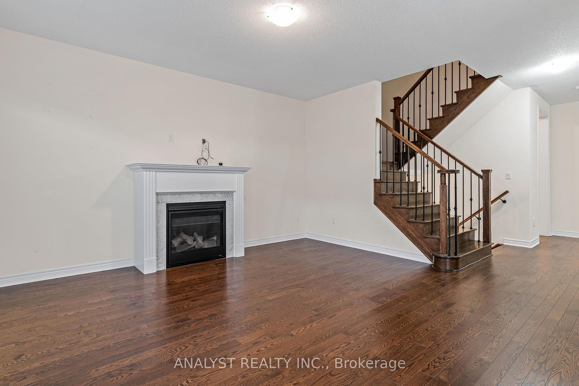 Photo 6 of 1461 Tomkins Road, Innisfil, Alcona — HOMEH