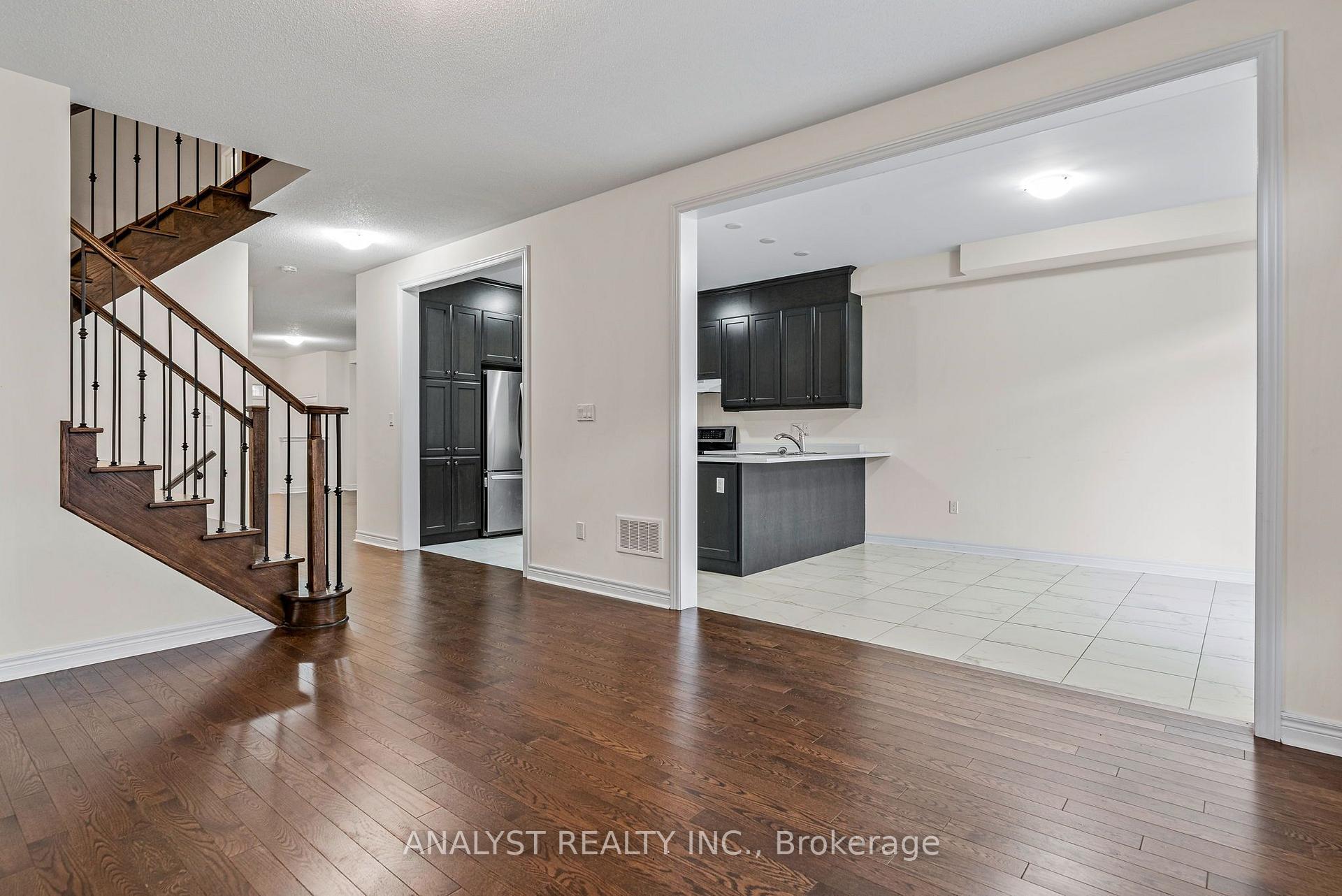 Photo 7 of 1461 Tomkins Road, Innisfil, Alcona — HOMEH