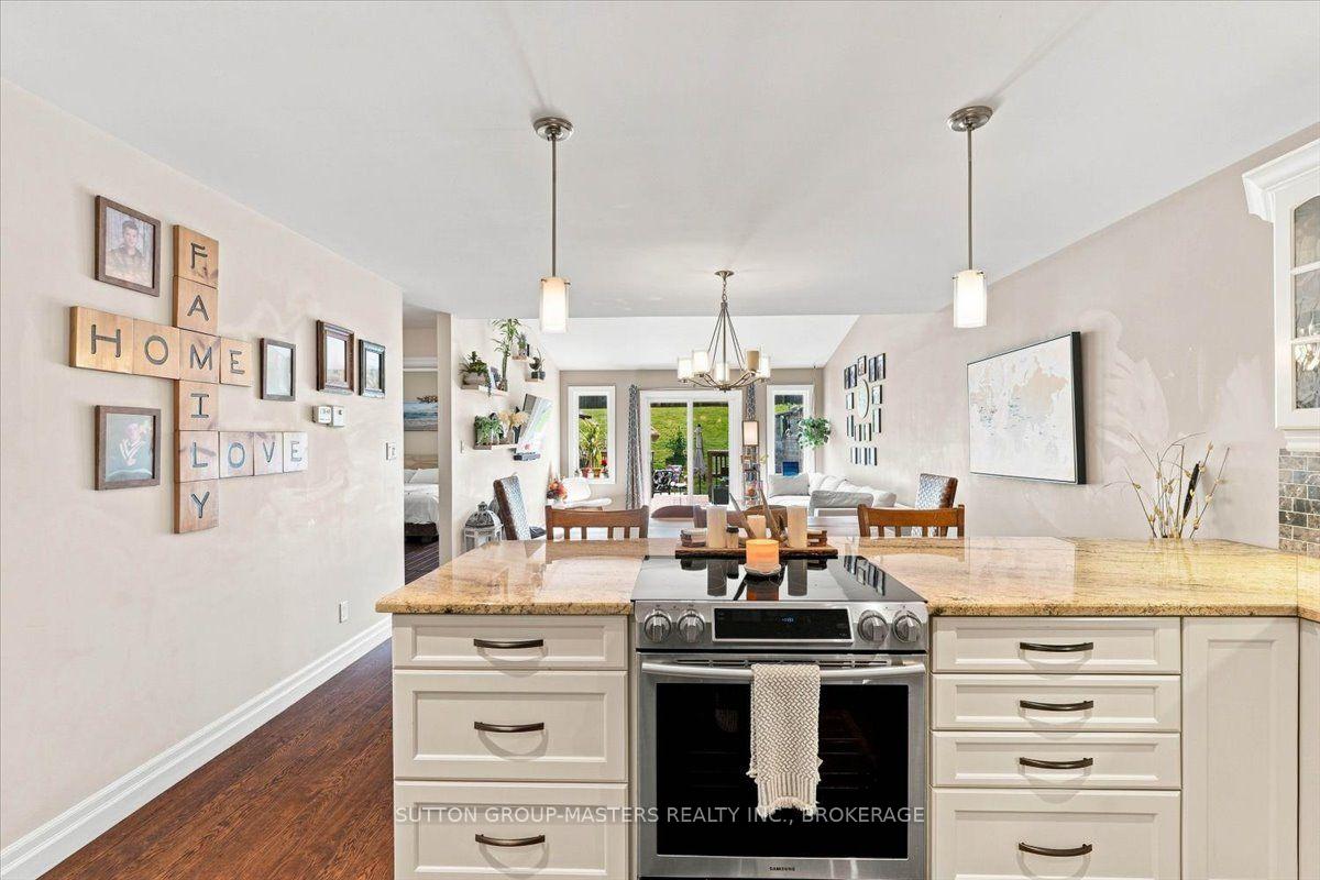 Photo 8 of 49 Aspen Drive, Quinte West, Murray Ward — HOMEH