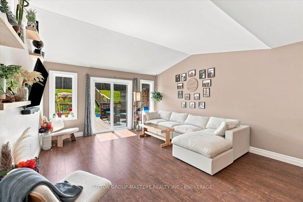 Photo 16 of 49 Aspen Drive, Quinte West, Murray Ward — HOMEH