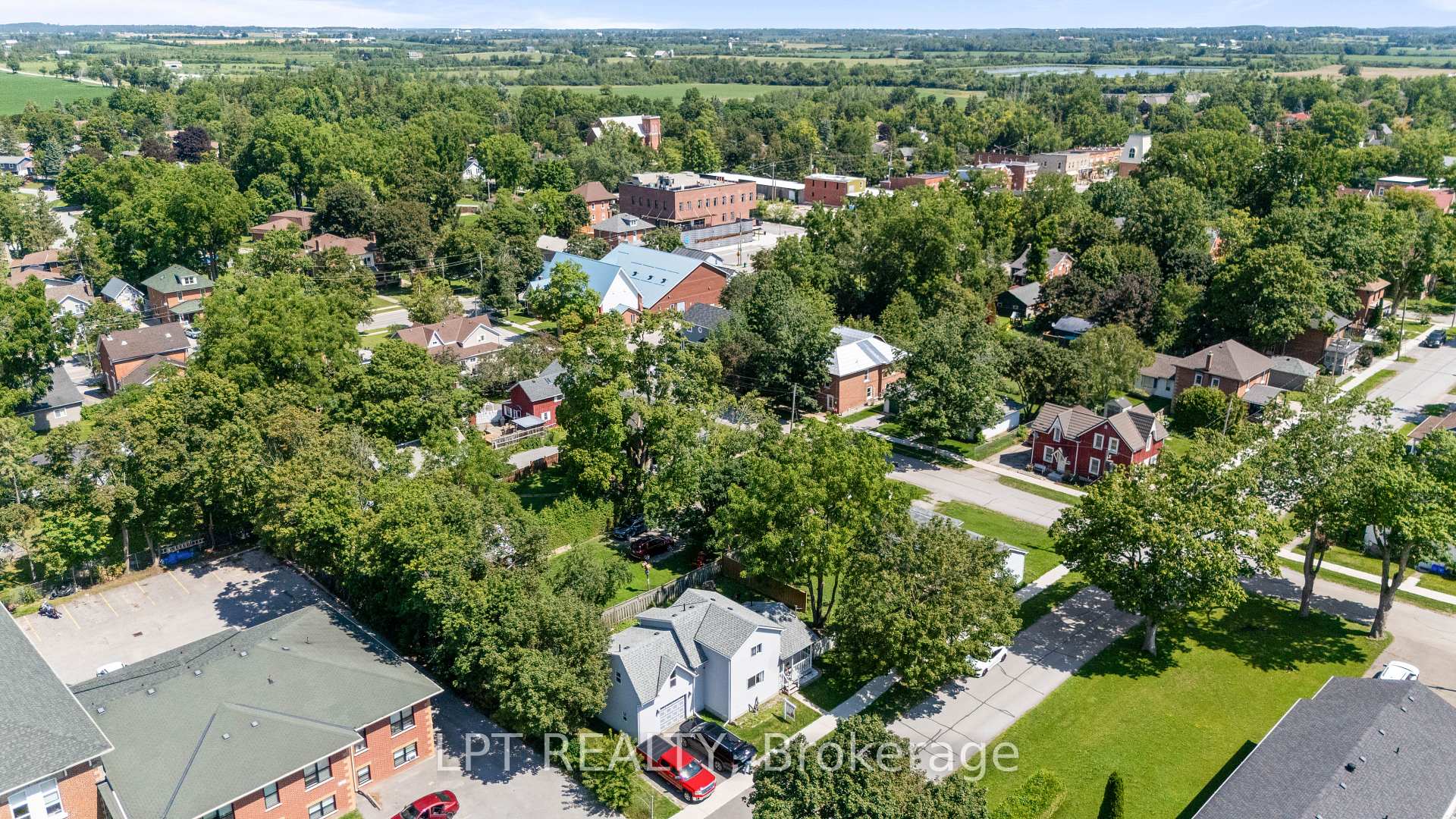 Photo 3 of 77 Munro St West Street W, Brock, Cannington — HOMEH