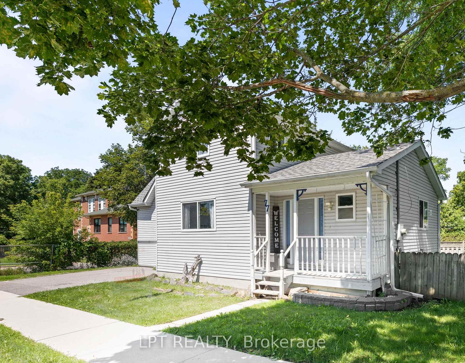 Photo 7 of 77 Munro St West Street W, Brock, Cannington — HOMEH