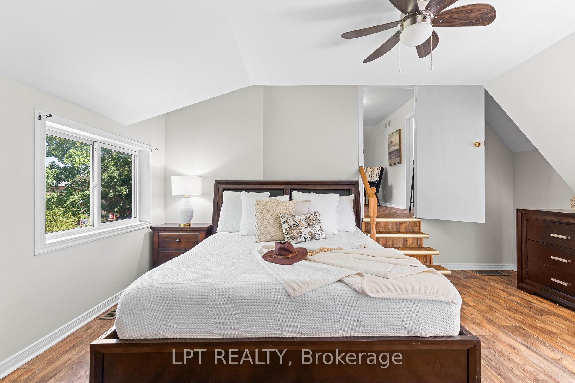 Photo 23 of 77 Munro St West Street W, Brock, Cannington — HOMEH