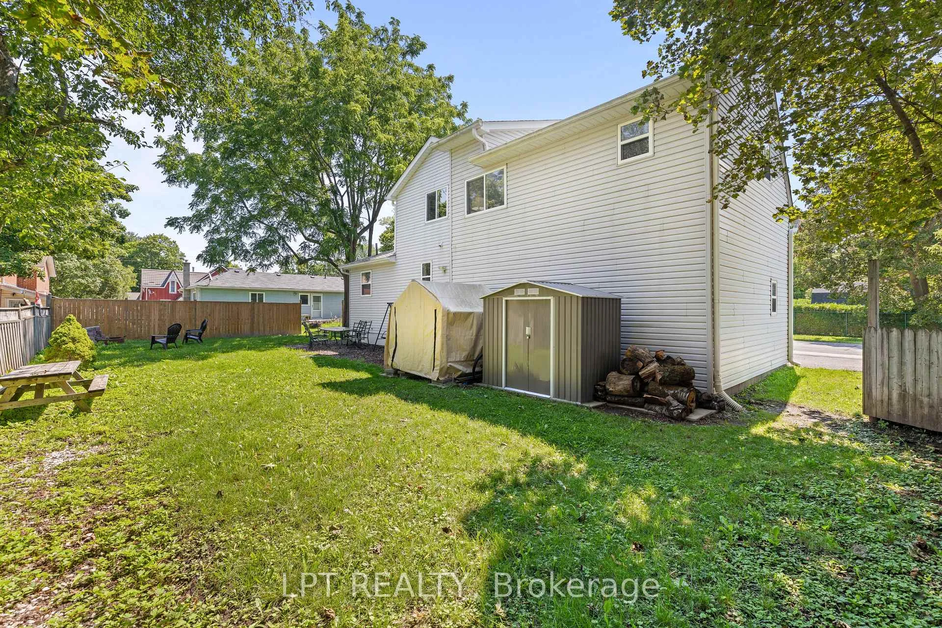 Photo 32 of 77 Munro St West Street W, Brock, Cannington — HOMEH