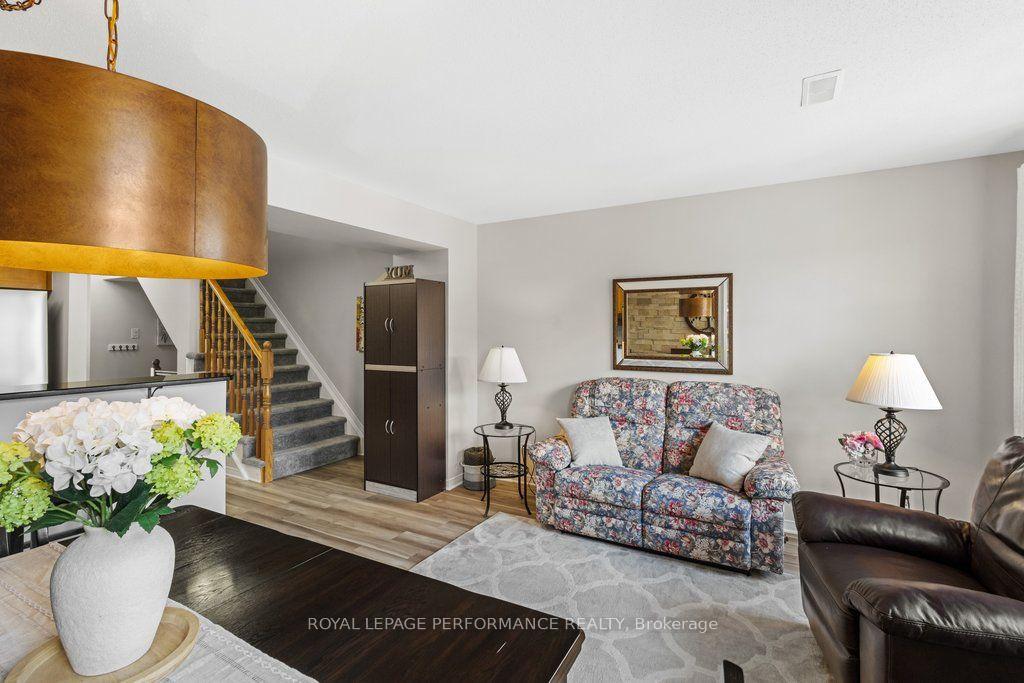 Photo 12 of 175 Windswept Private, Ottawa, Riverside South/Gloucester Glen — HOMEH