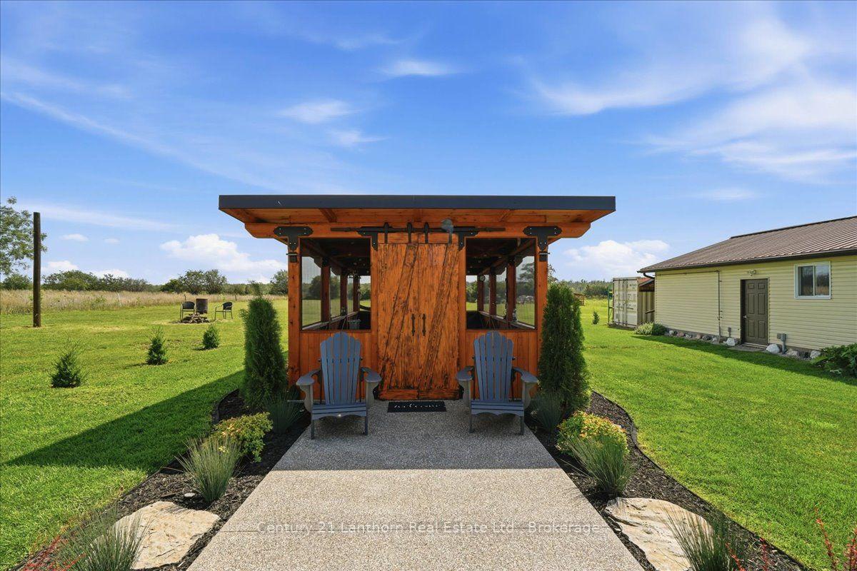 Photo 5 of 1039 Christian Road, Prince Edward County, Hillier Ward — HOMEH