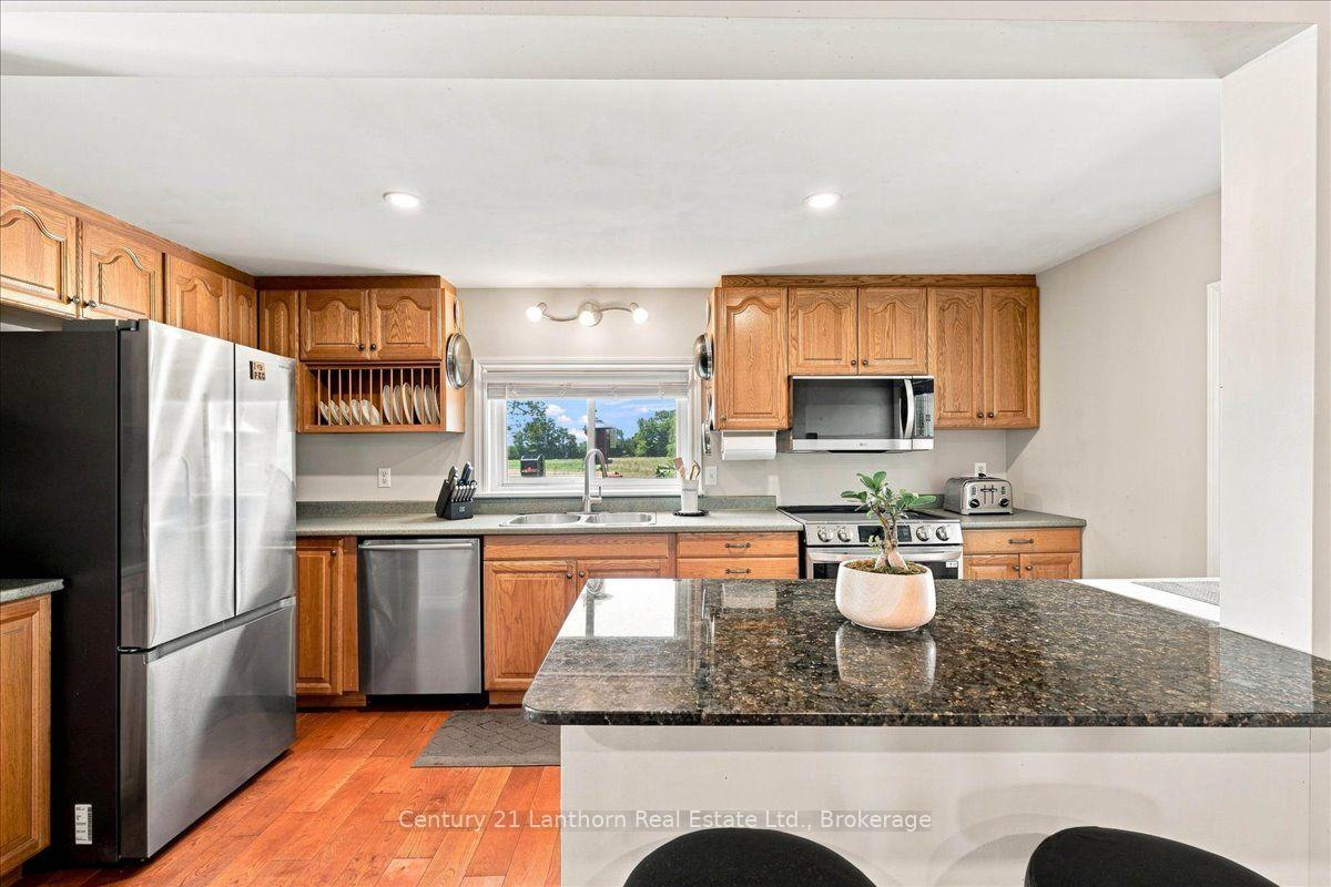 Photo 14 of 1039 Christian Road, Prince Edward County, Hillier Ward — HOMEH