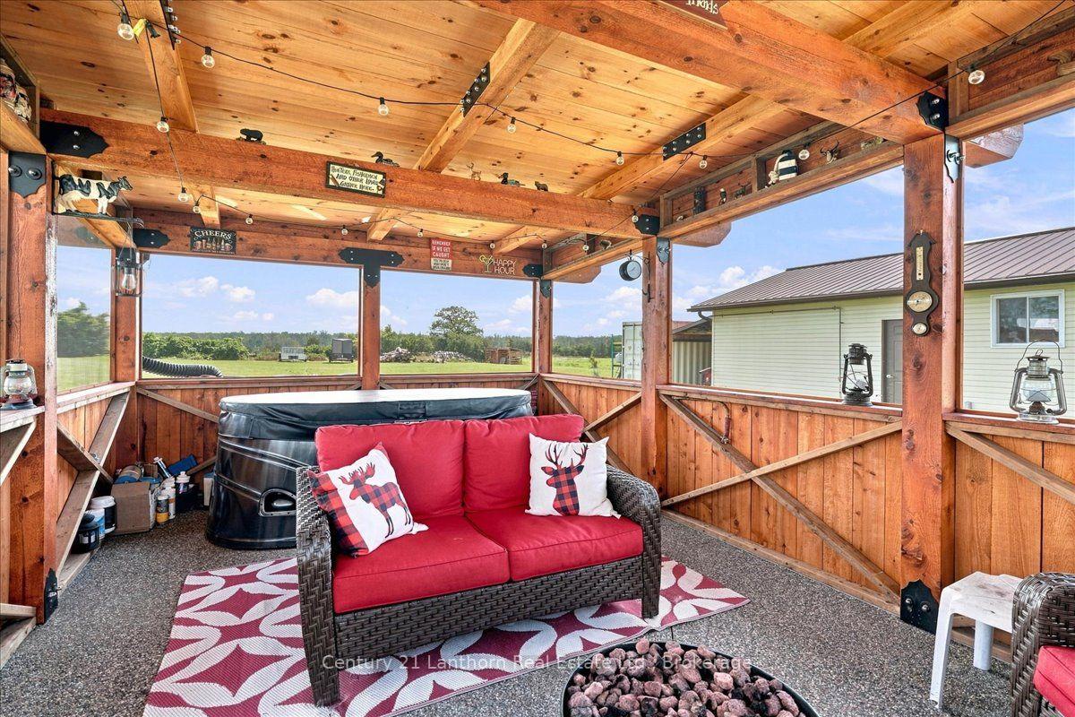Photo 37 of 1039 Christian Road, Prince Edward County, Hillier Ward — HOMEH