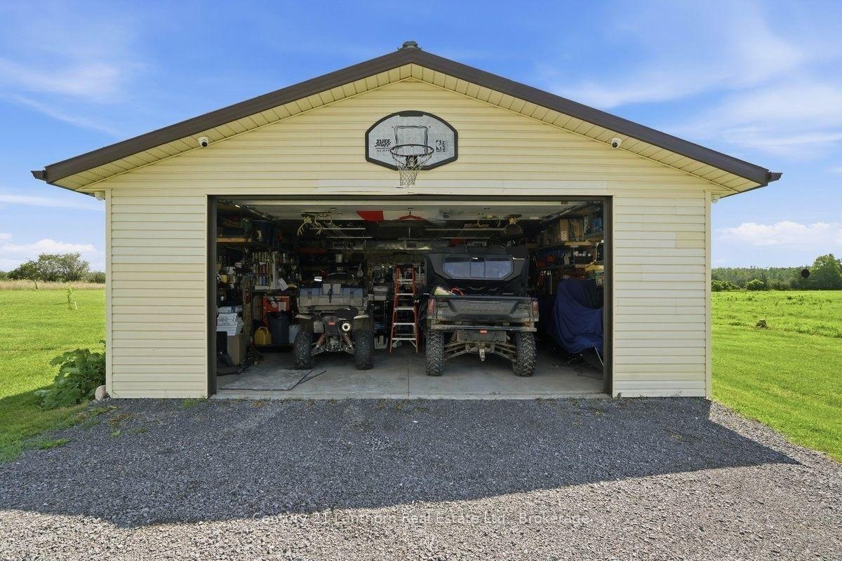Photo 40 of 1039 Christian Road, Prince Edward County, Hillier Ward — HOMEH
