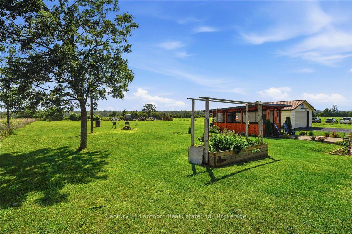 Photo 42 of 1039 Christian Road, Prince Edward County, Hillier Ward — HOMEH
