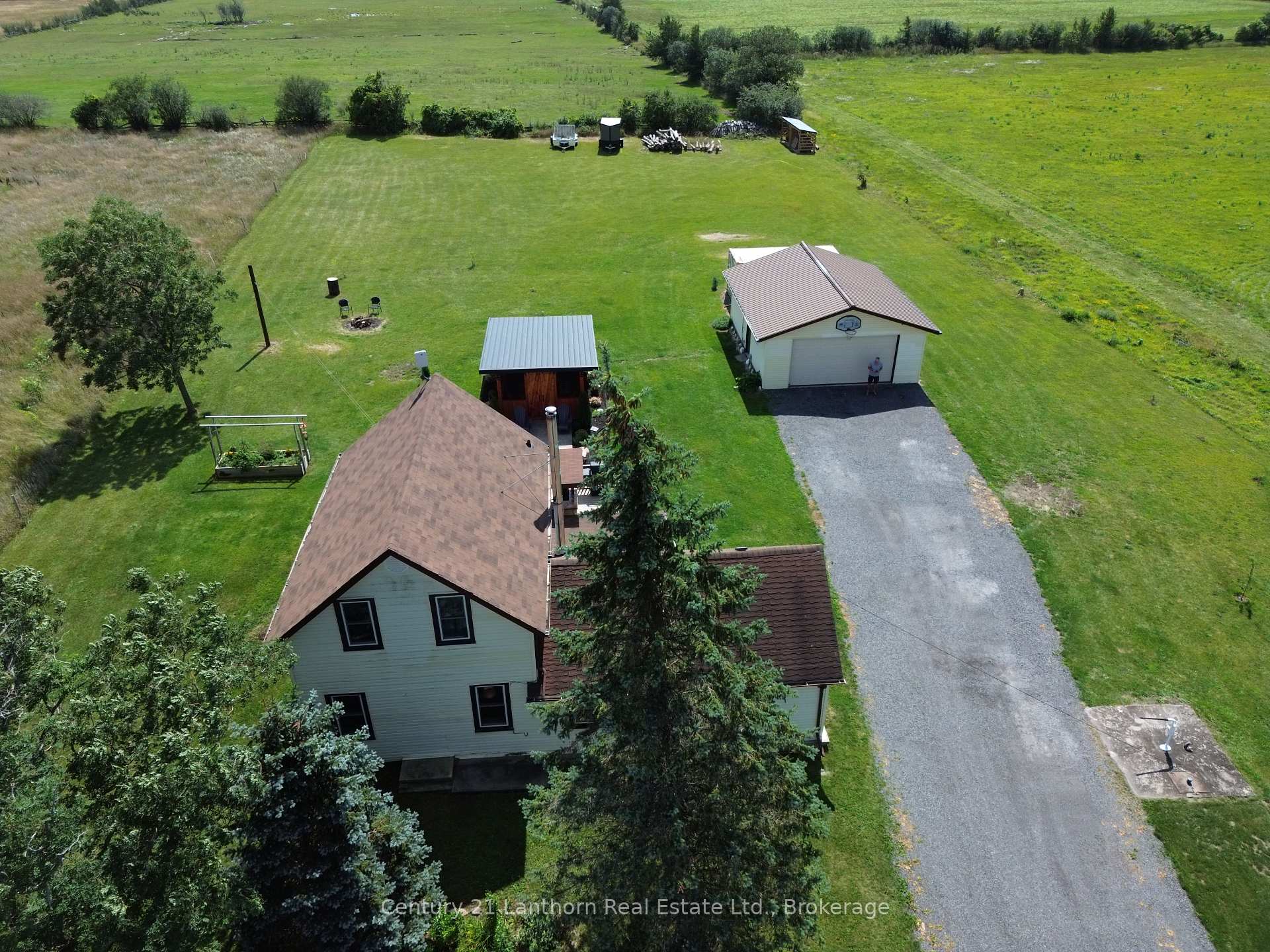 Photo 48 of 1039 Christian Road, Prince Edward County, Hillier Ward — HOMEH