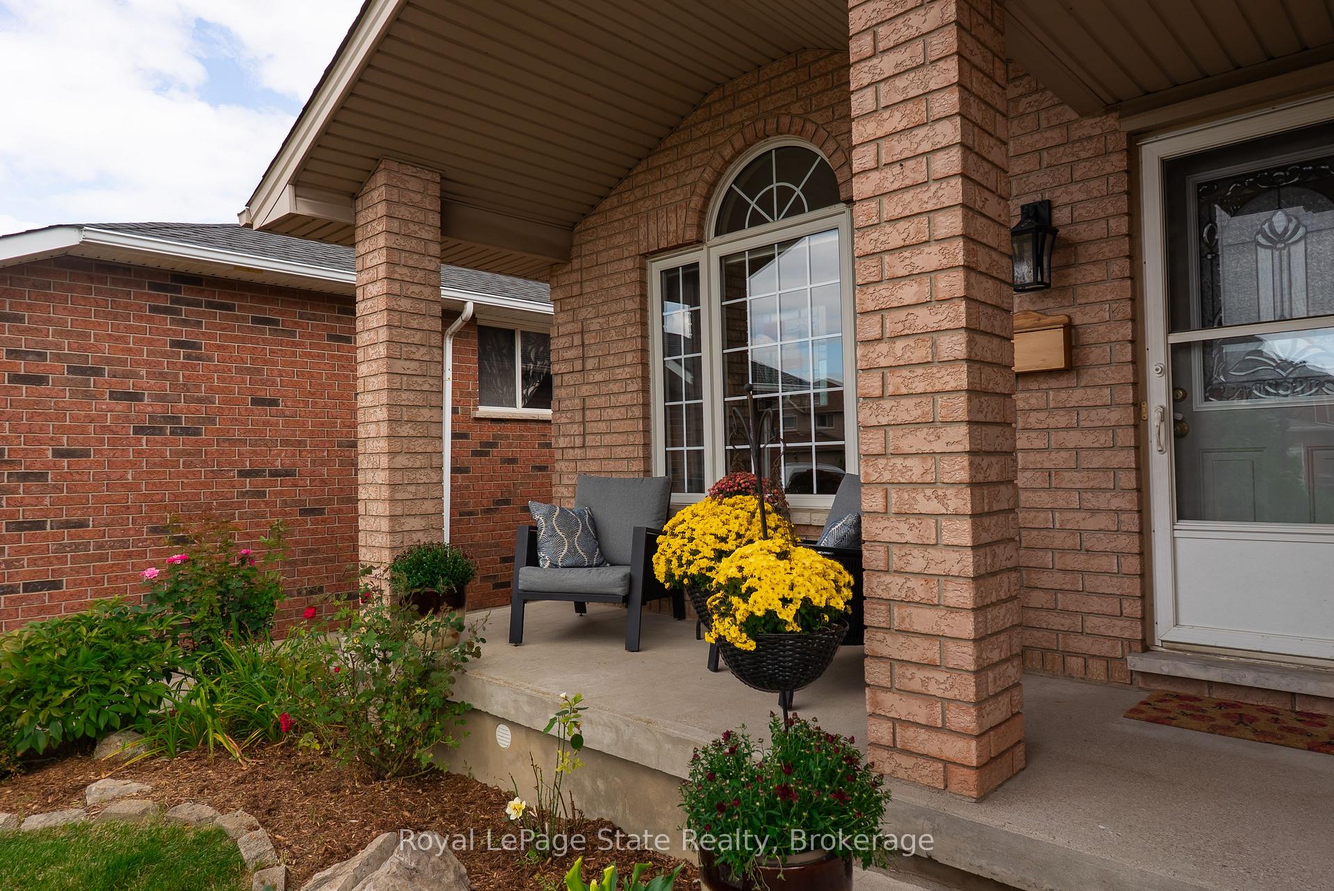 Photo 3 of 54 Republic Avenue, Hamilton, Barnstown — HOMEH