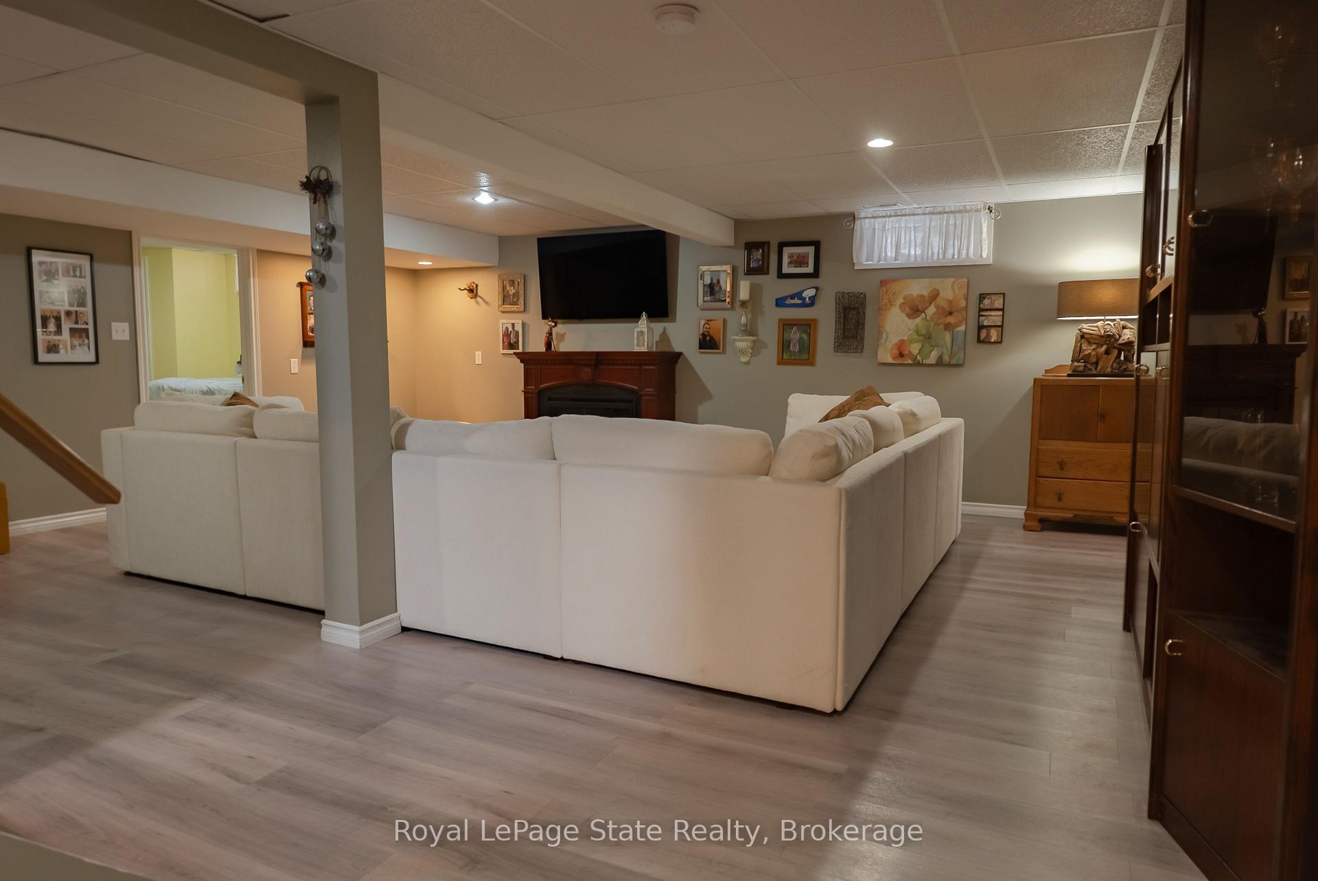 Photo 18 of 54 Republic Avenue, Hamilton, Barnstown — HOMEH