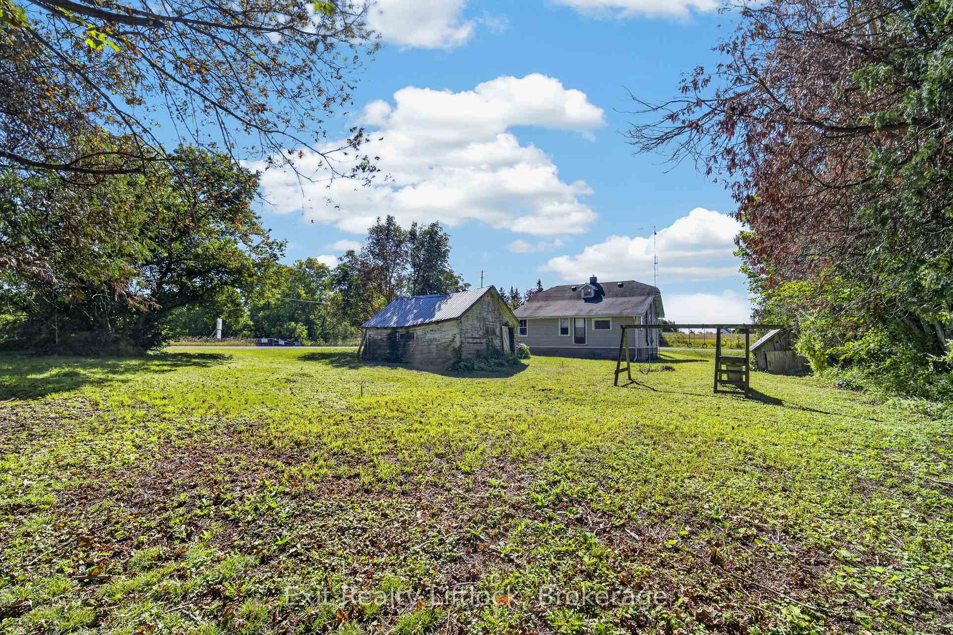 Photo 31 of 1952 County Rd 6, Douro-Dummer — HOMEH